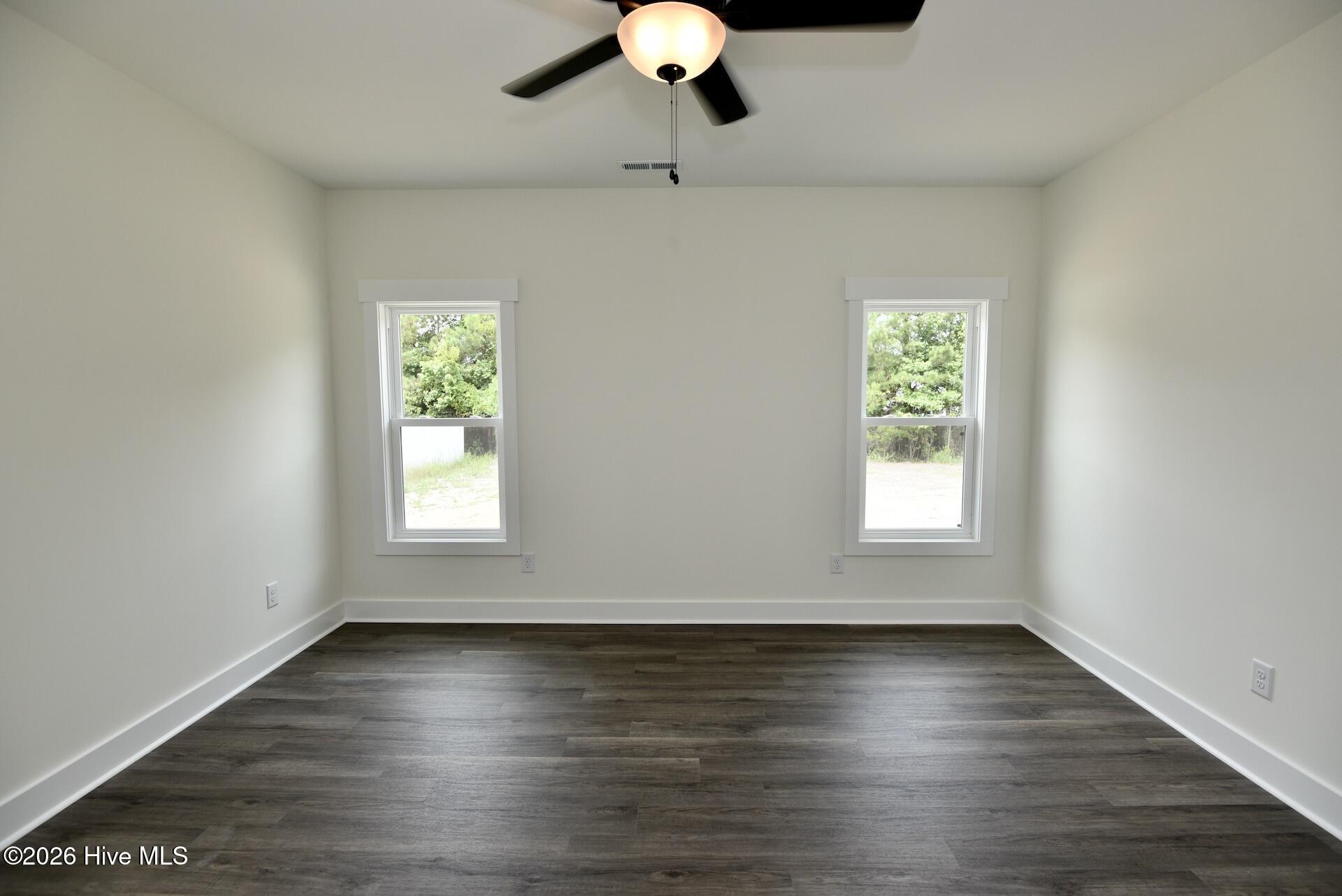141 Laura Drive Property Photo 6