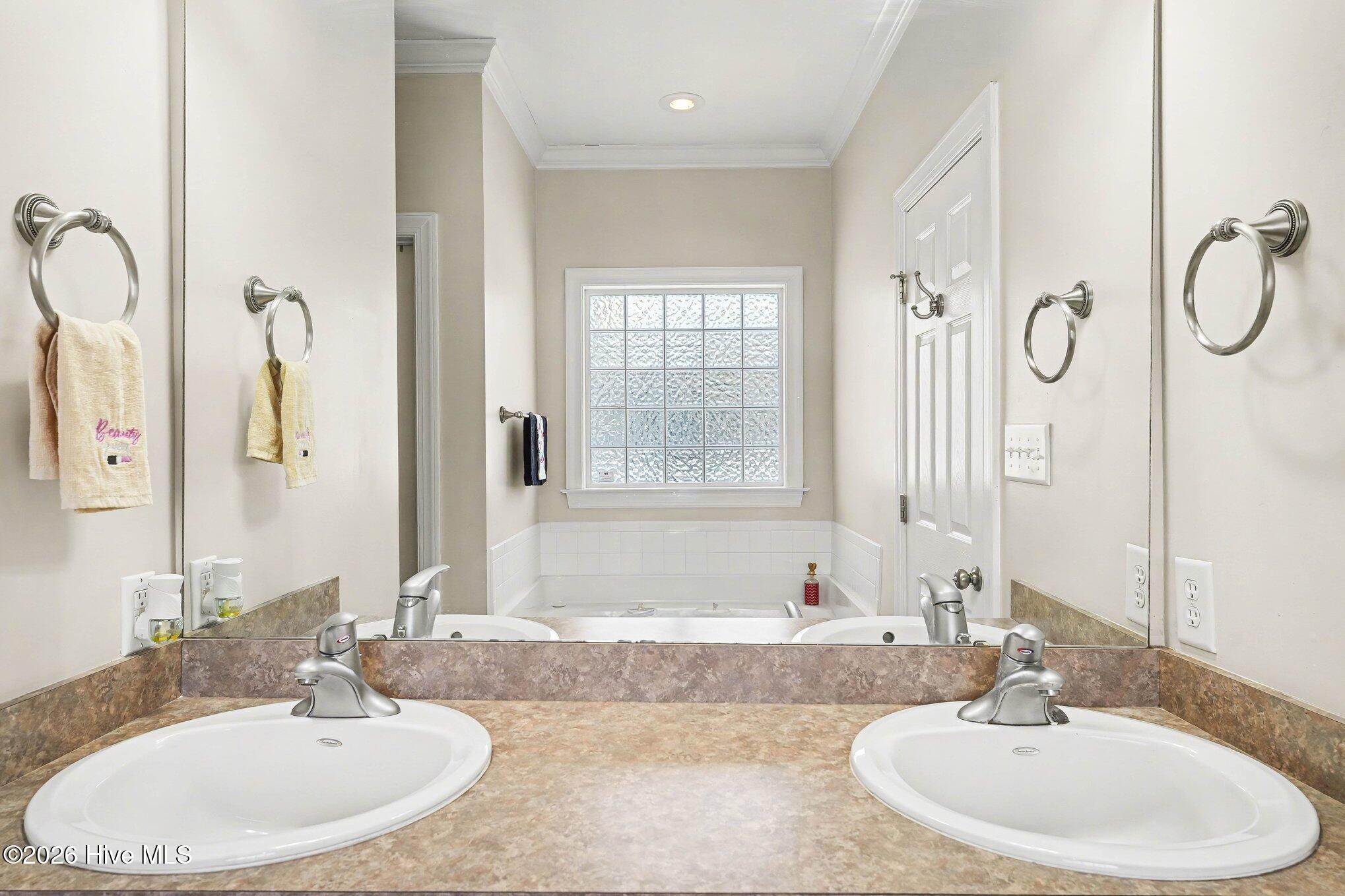 215 Ellington Way Property Photo 15
