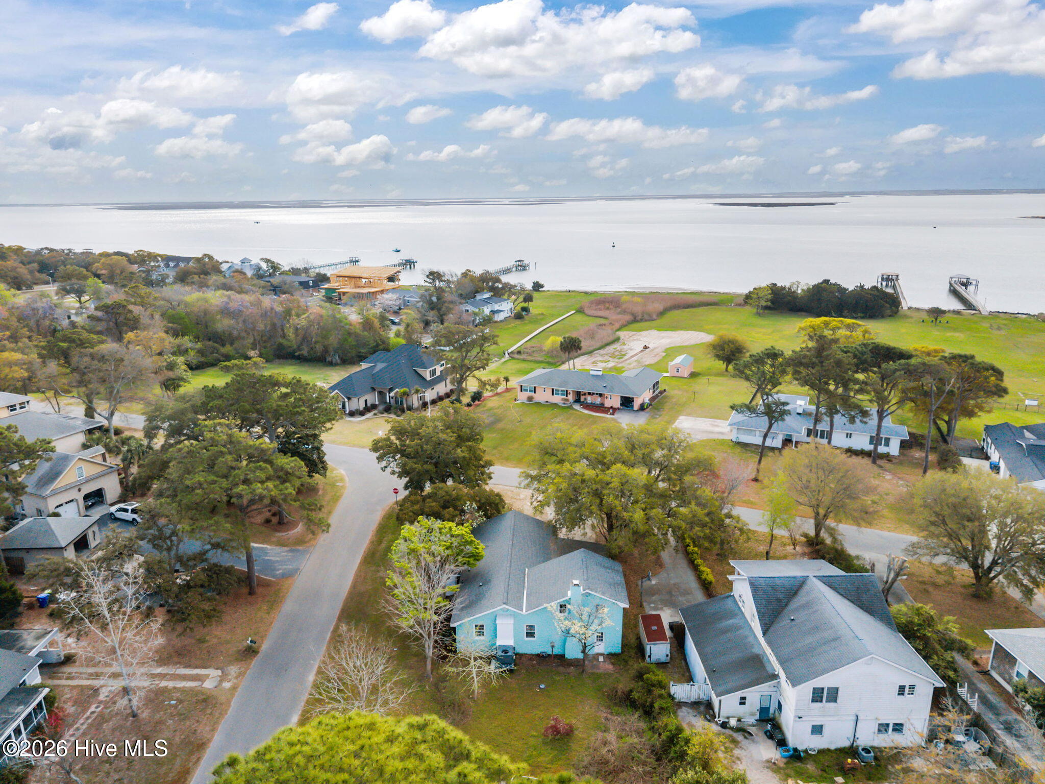109 River Drive Property Photo 2