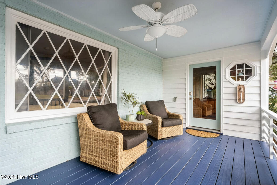 109 River Drive Property Photo 6