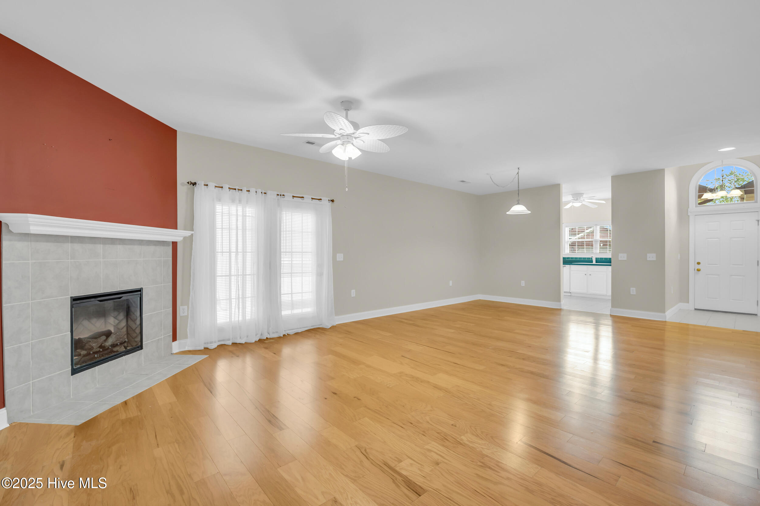 707 Beachwalk Drive Property Photo 11
