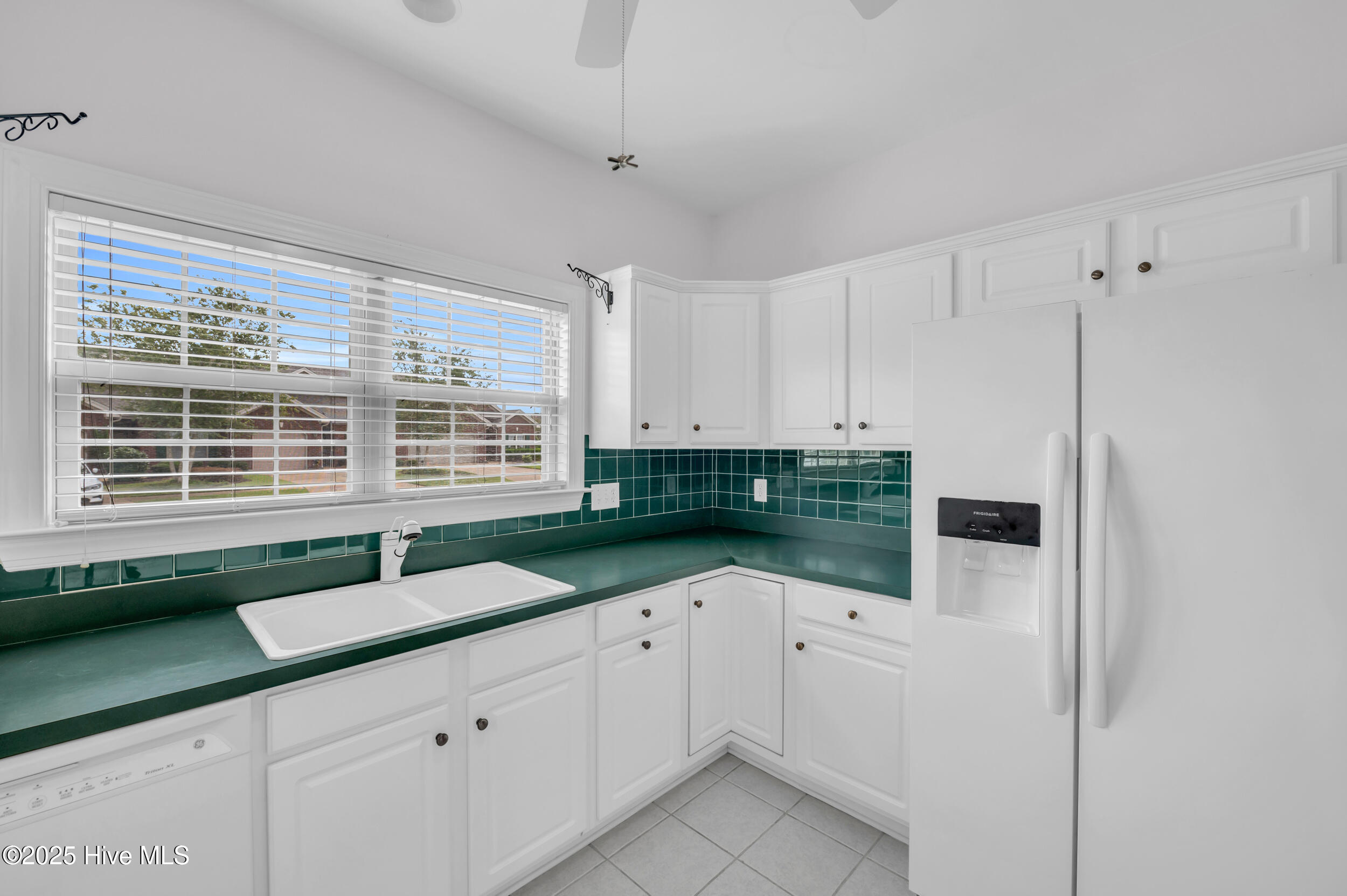 707 Beachwalk Drive Property Photo 16