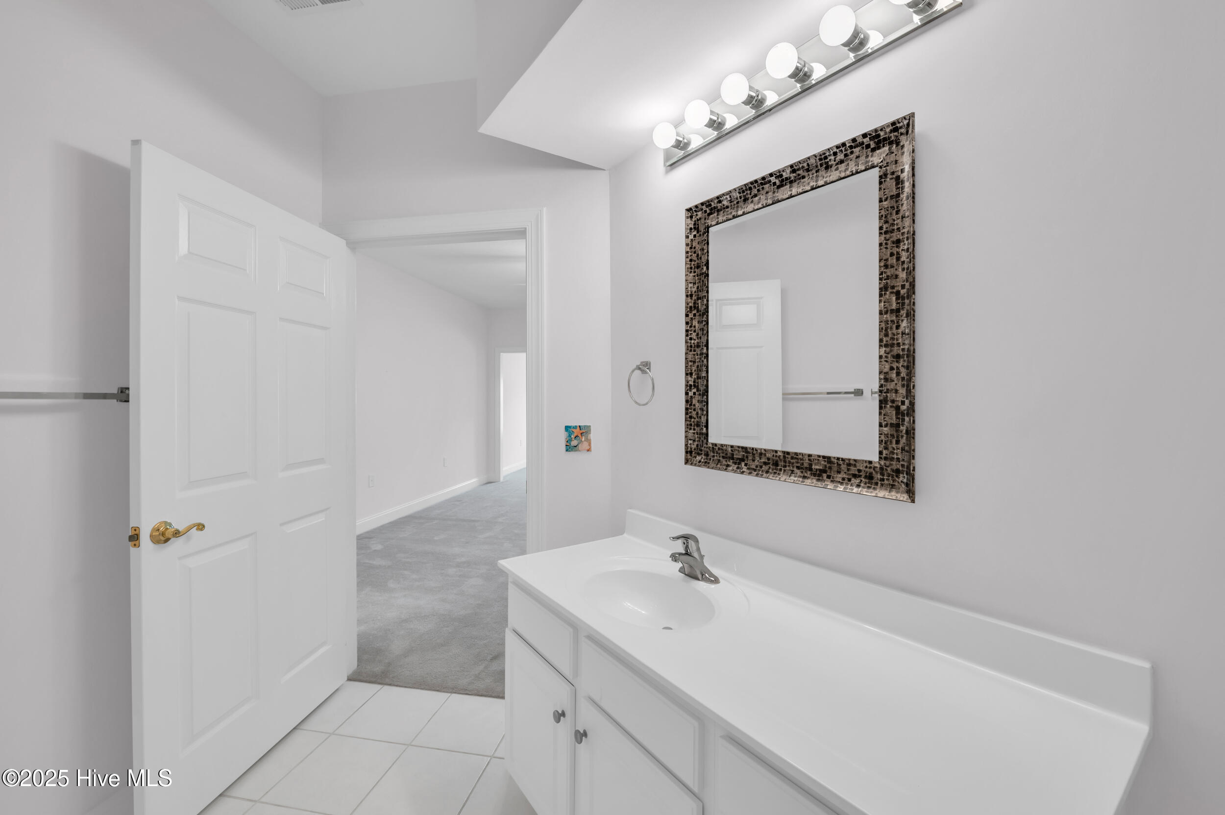 707 Beachwalk Drive Property Photo 21
