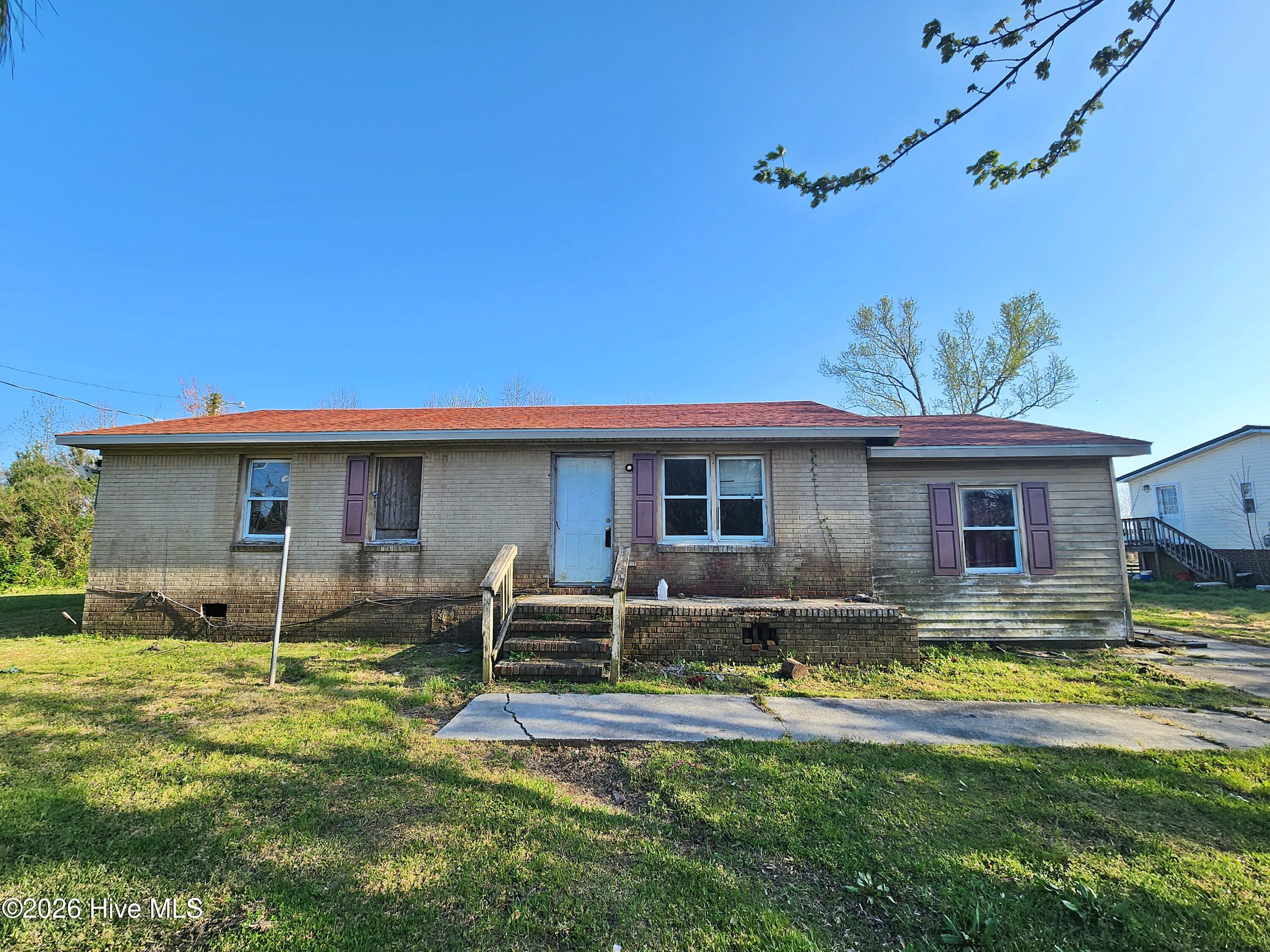1729 Swamp Road Property Photo 1