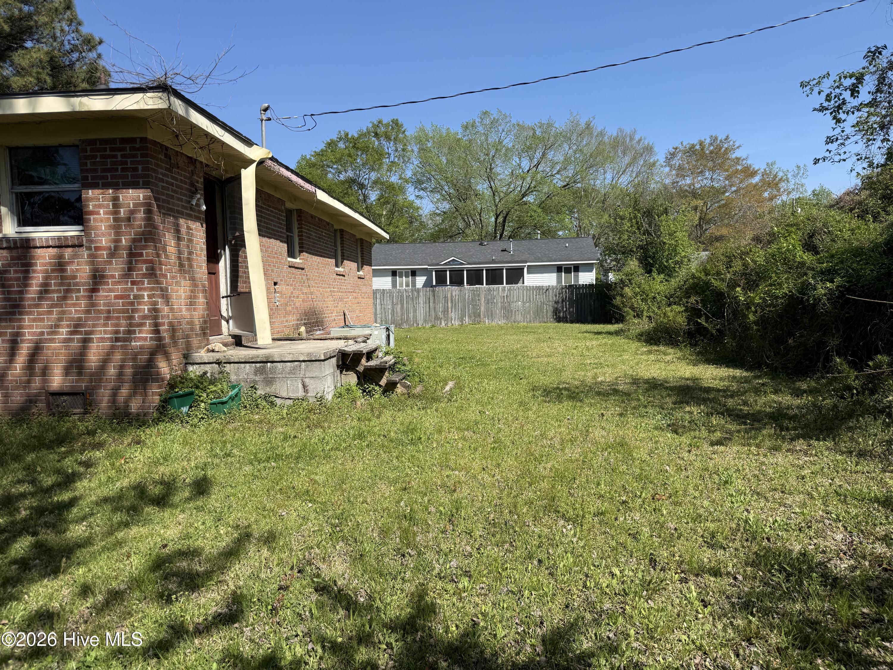 1403 Devers Circle Property Photo 2
