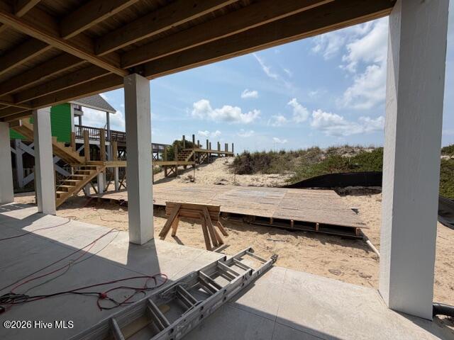 543 Ocean Boulevard W Property Photo 4