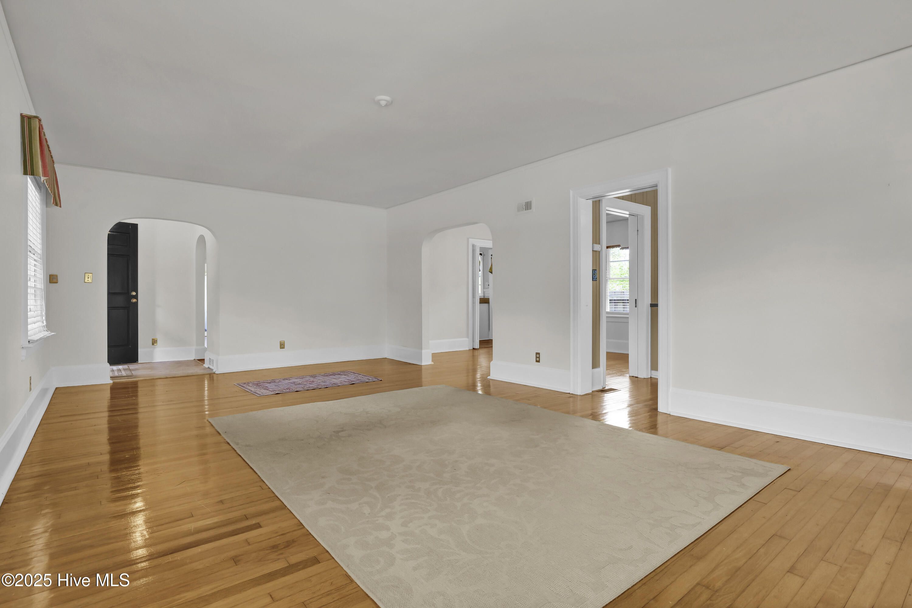 6 Keaton Avenue Property Photo 11