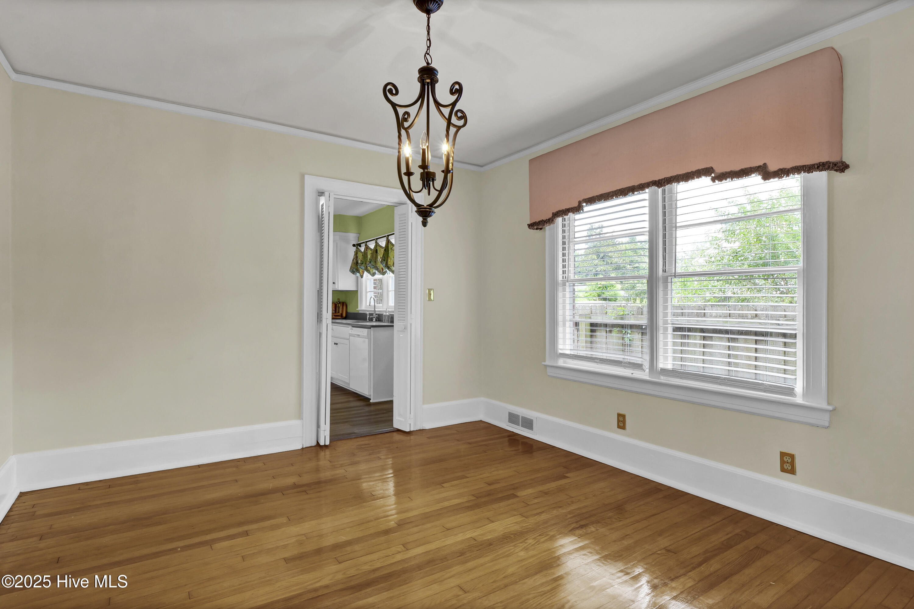 6 Keaton Avenue Property Photo 14