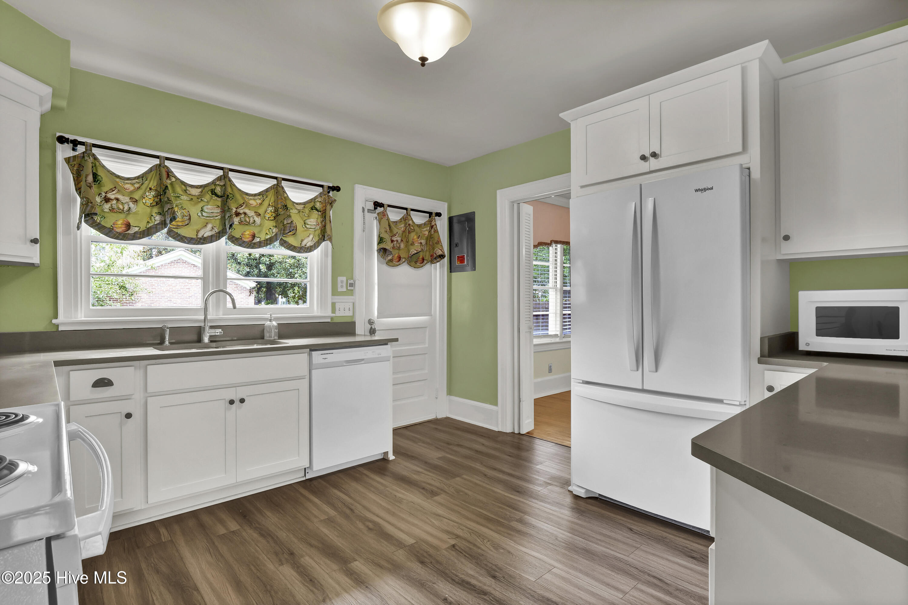 6 Keaton Avenue Property Photo 16