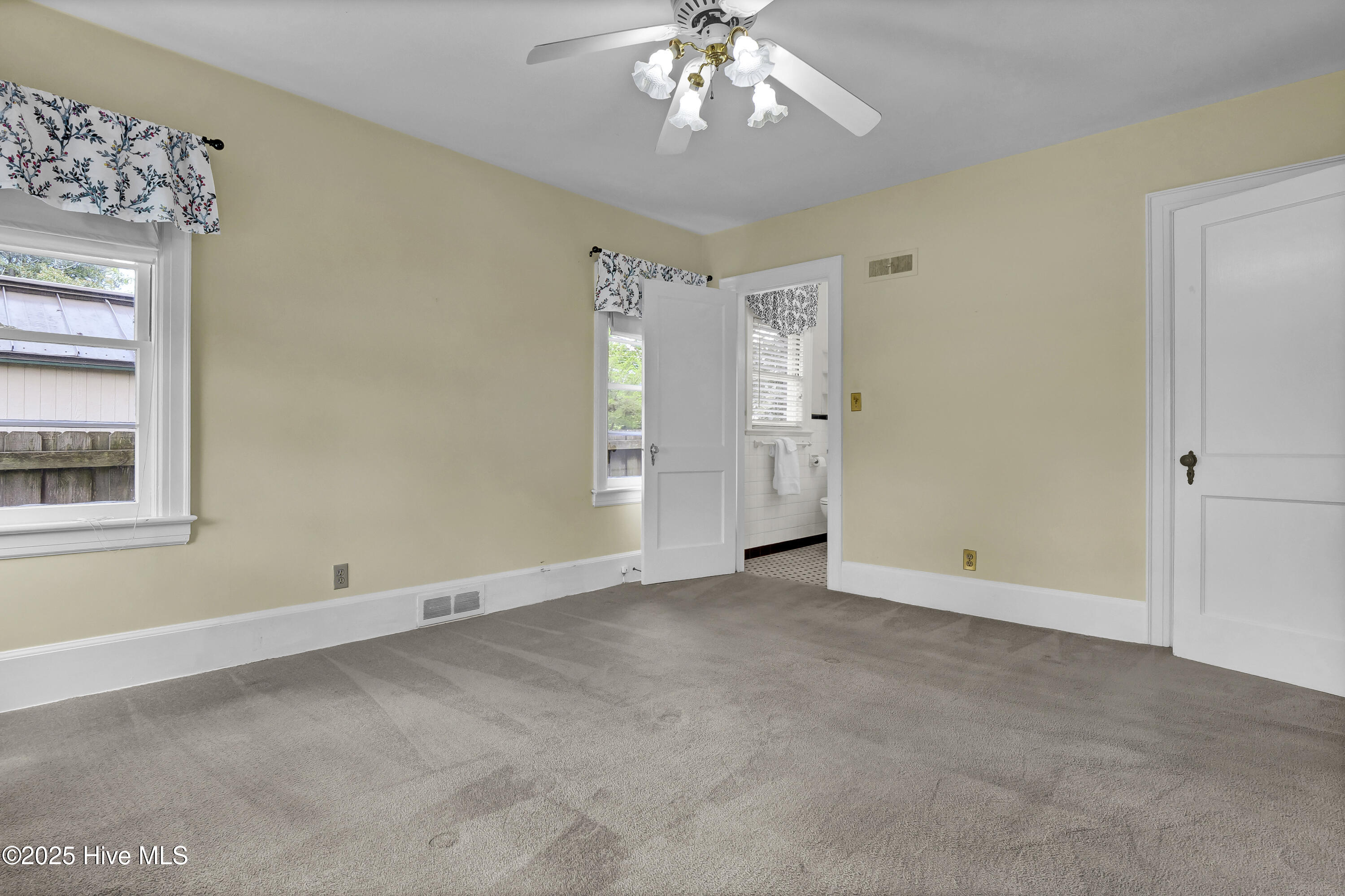 6 Keaton Avenue Property Photo 25