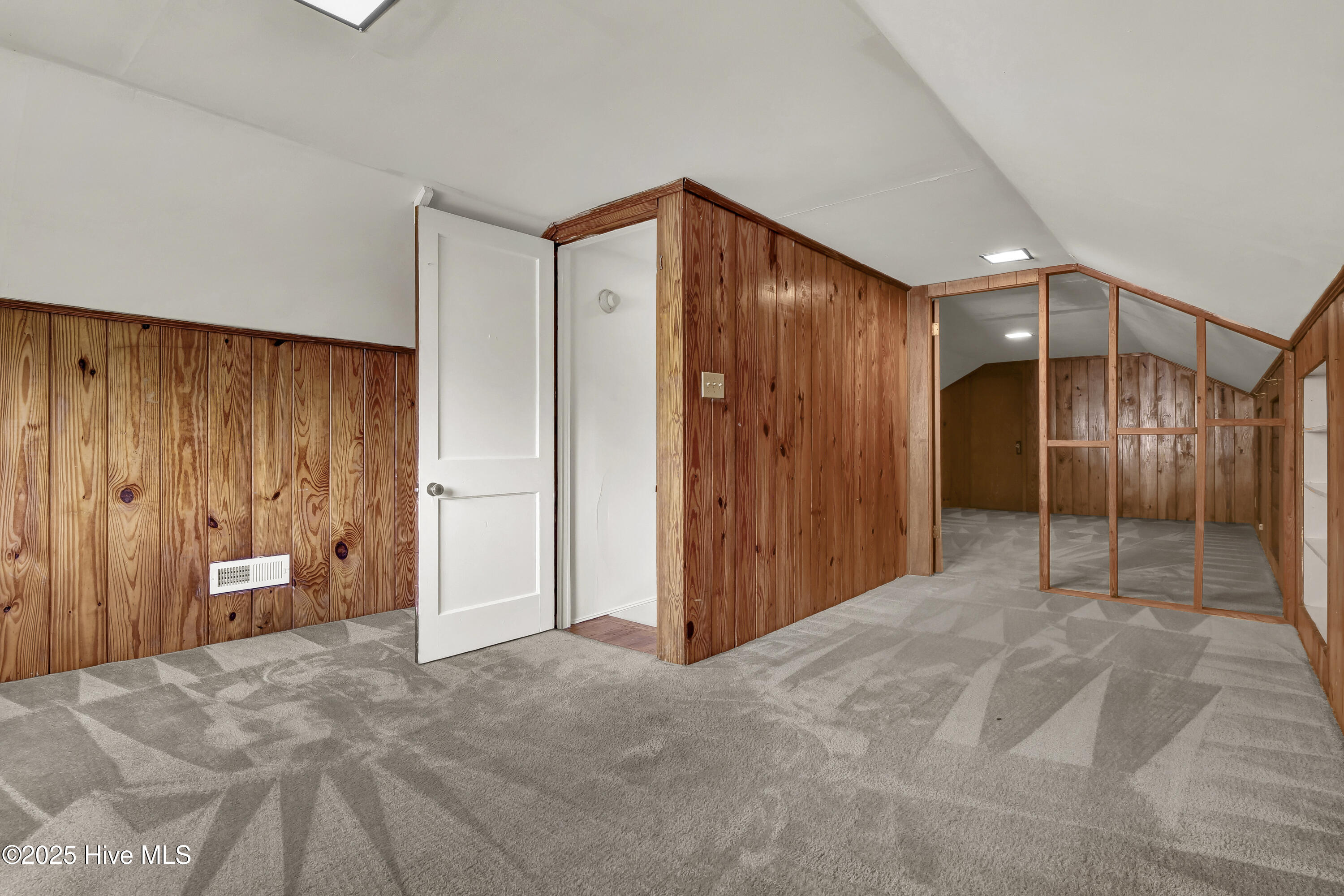 6 Keaton Avenue Property Photo 40