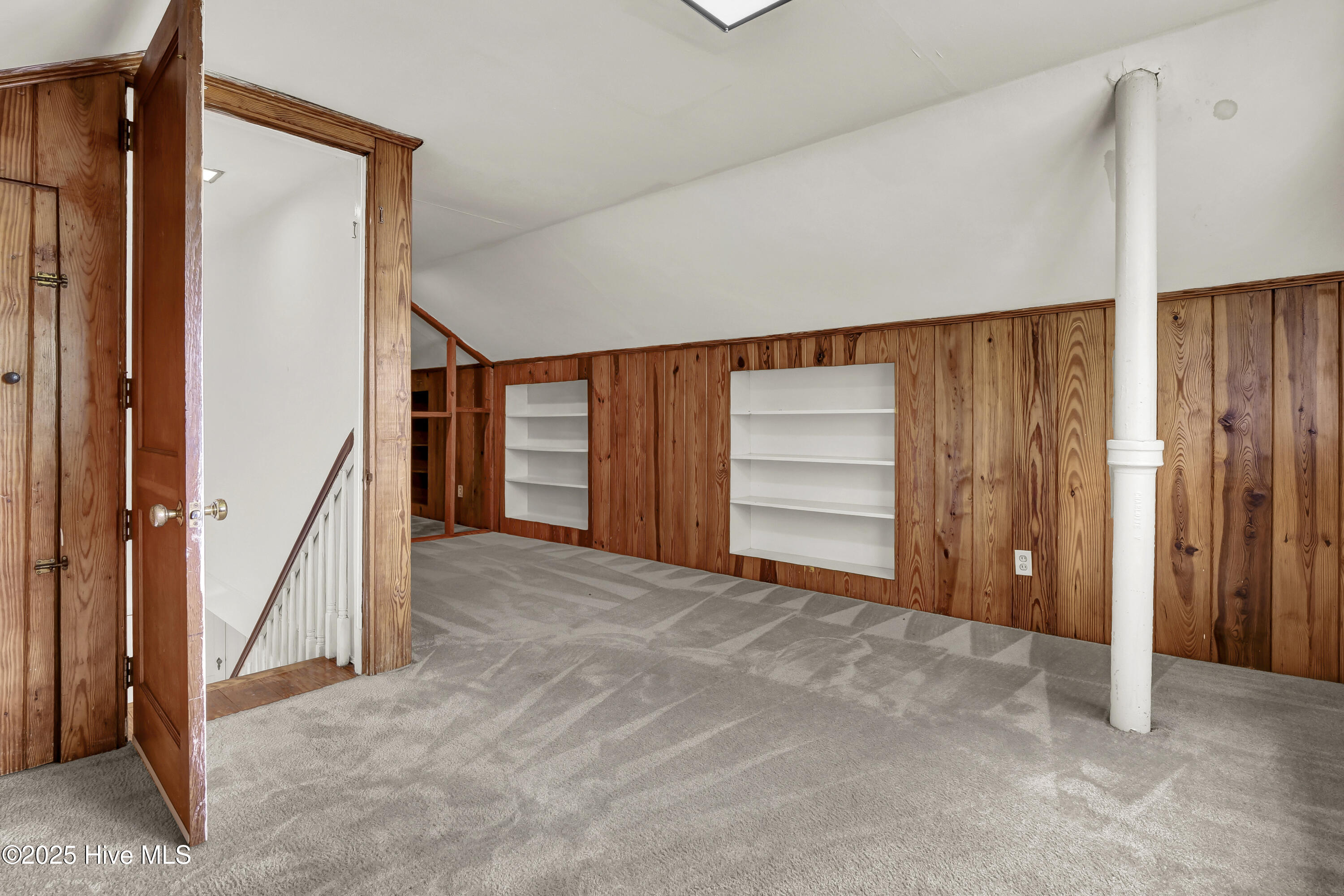 6 Keaton Avenue Property Photo 41