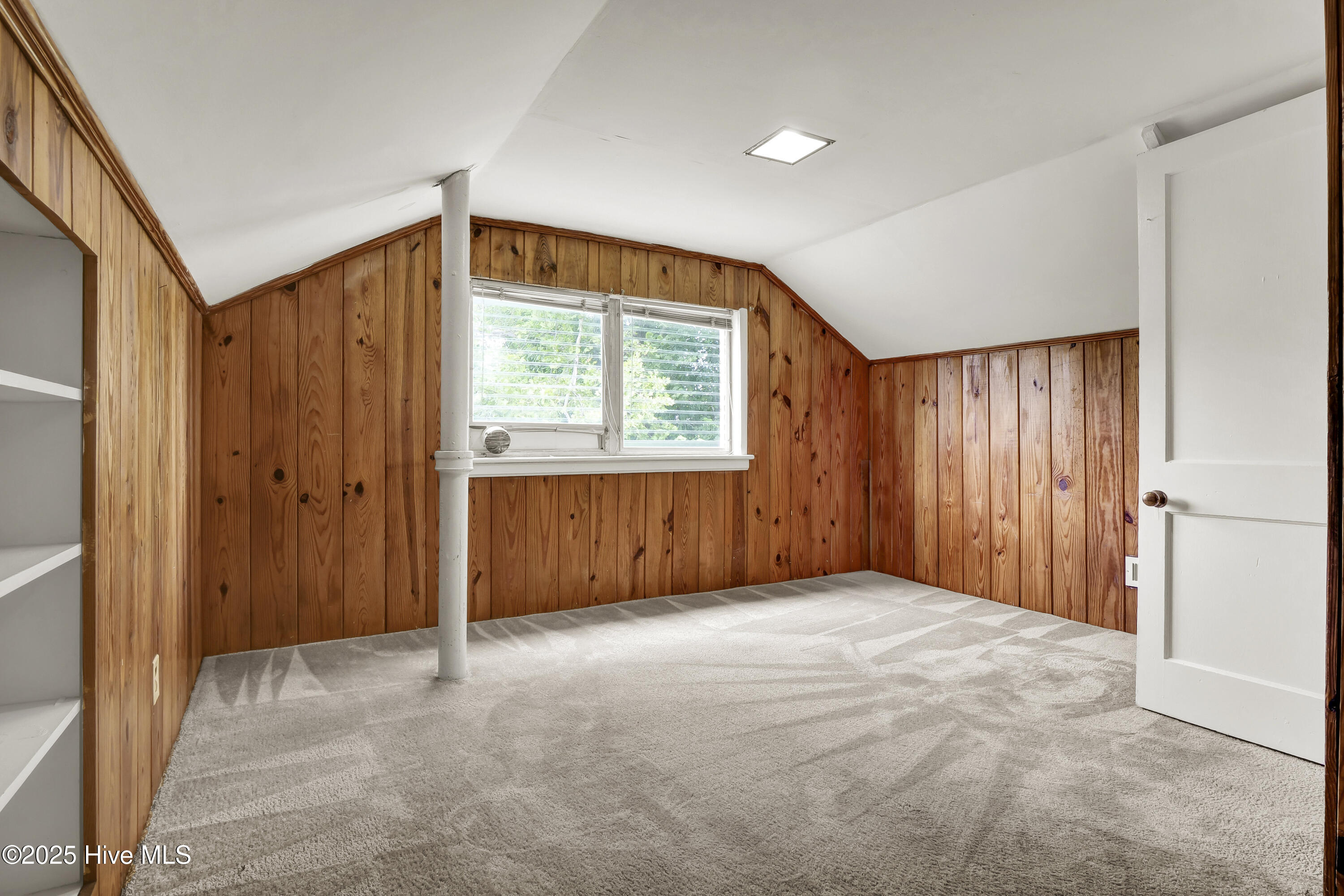 6 Keaton Avenue Property Photo 43