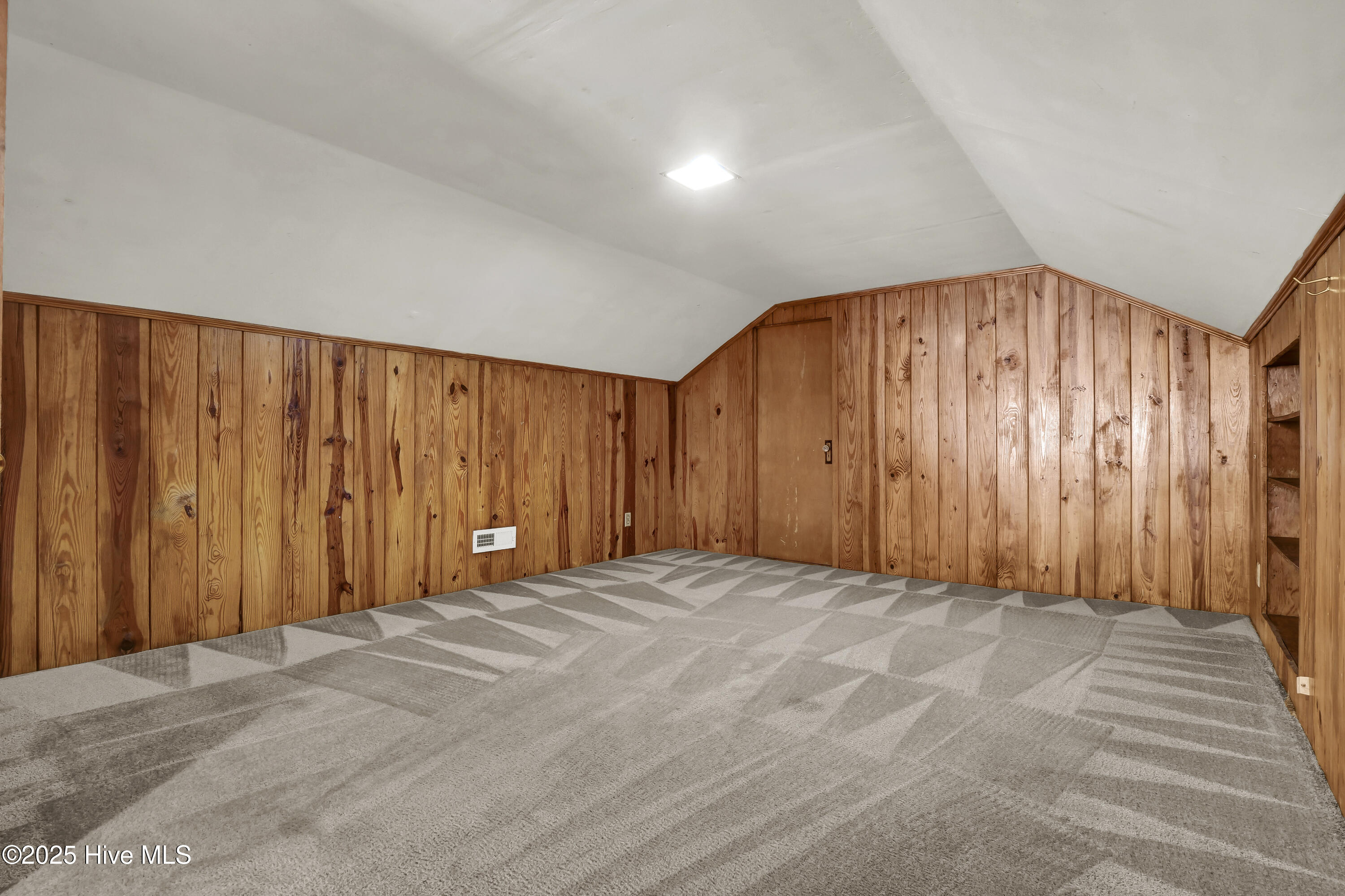 6 Keaton Avenue Property Photo 46