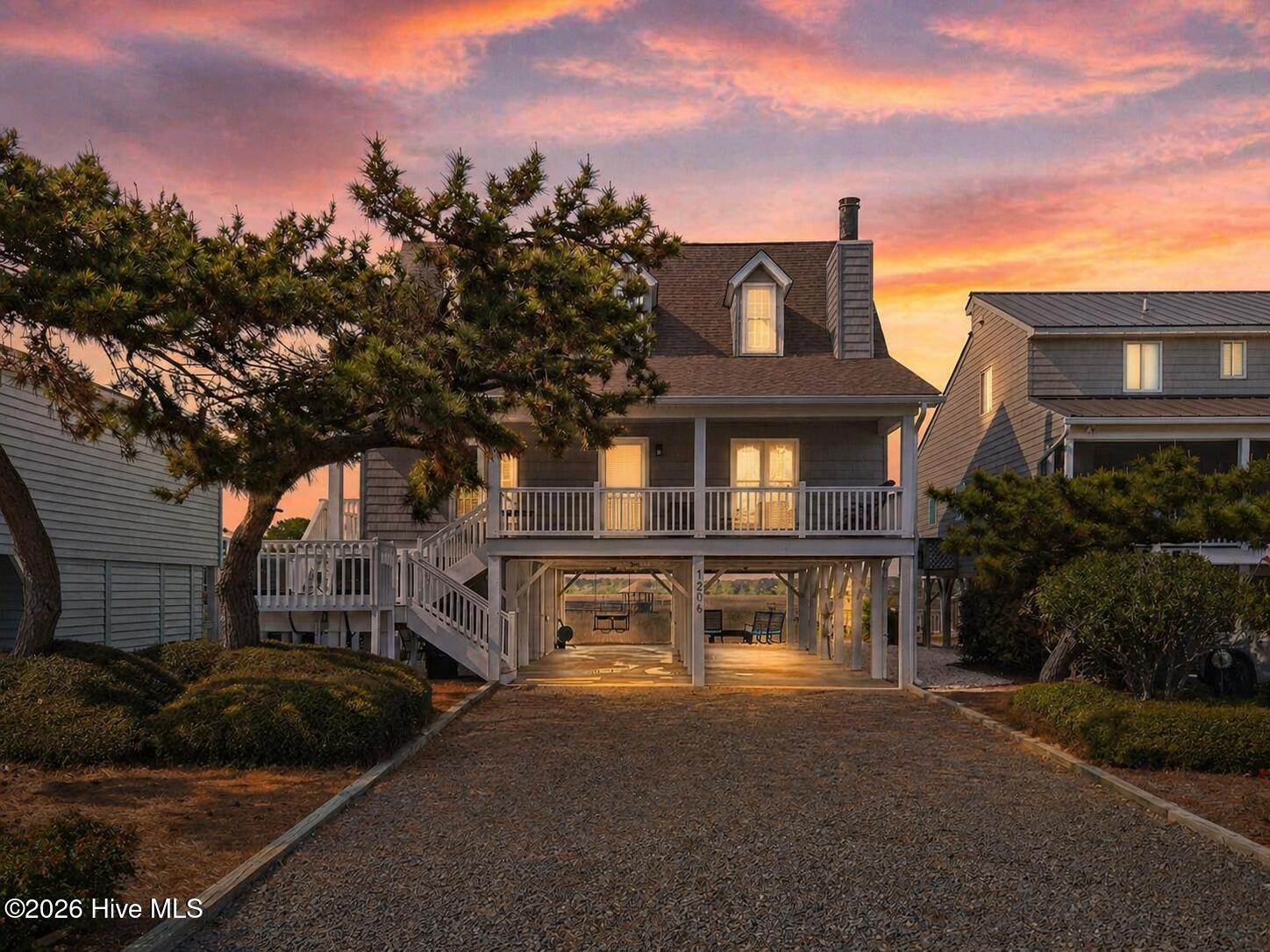 1206 N Shore Drive W Property Photo 2