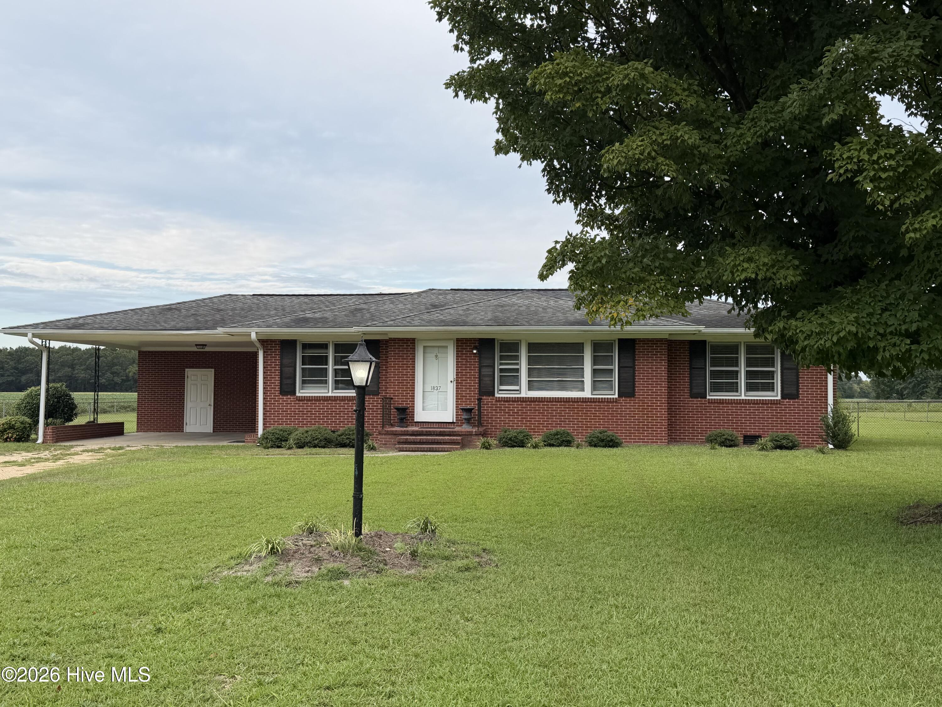 1837 Nc 111 Highway S Property Photo 1