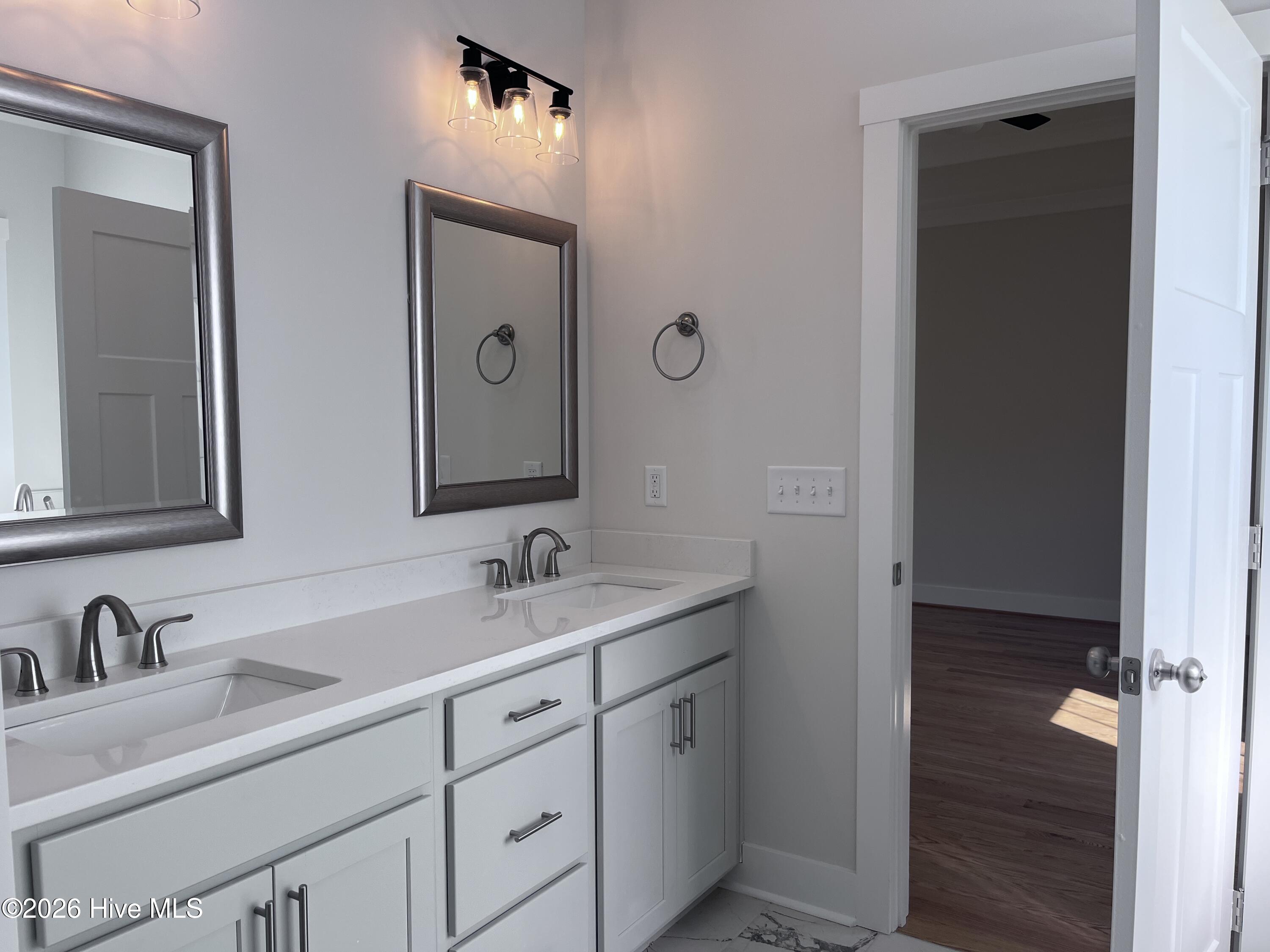 613 Jumper Court Property Photo 12