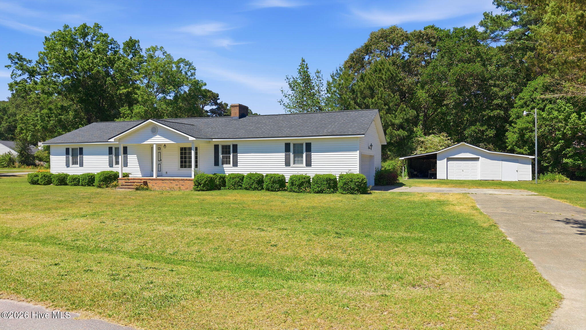 101 Leon Drive Property Photo 3