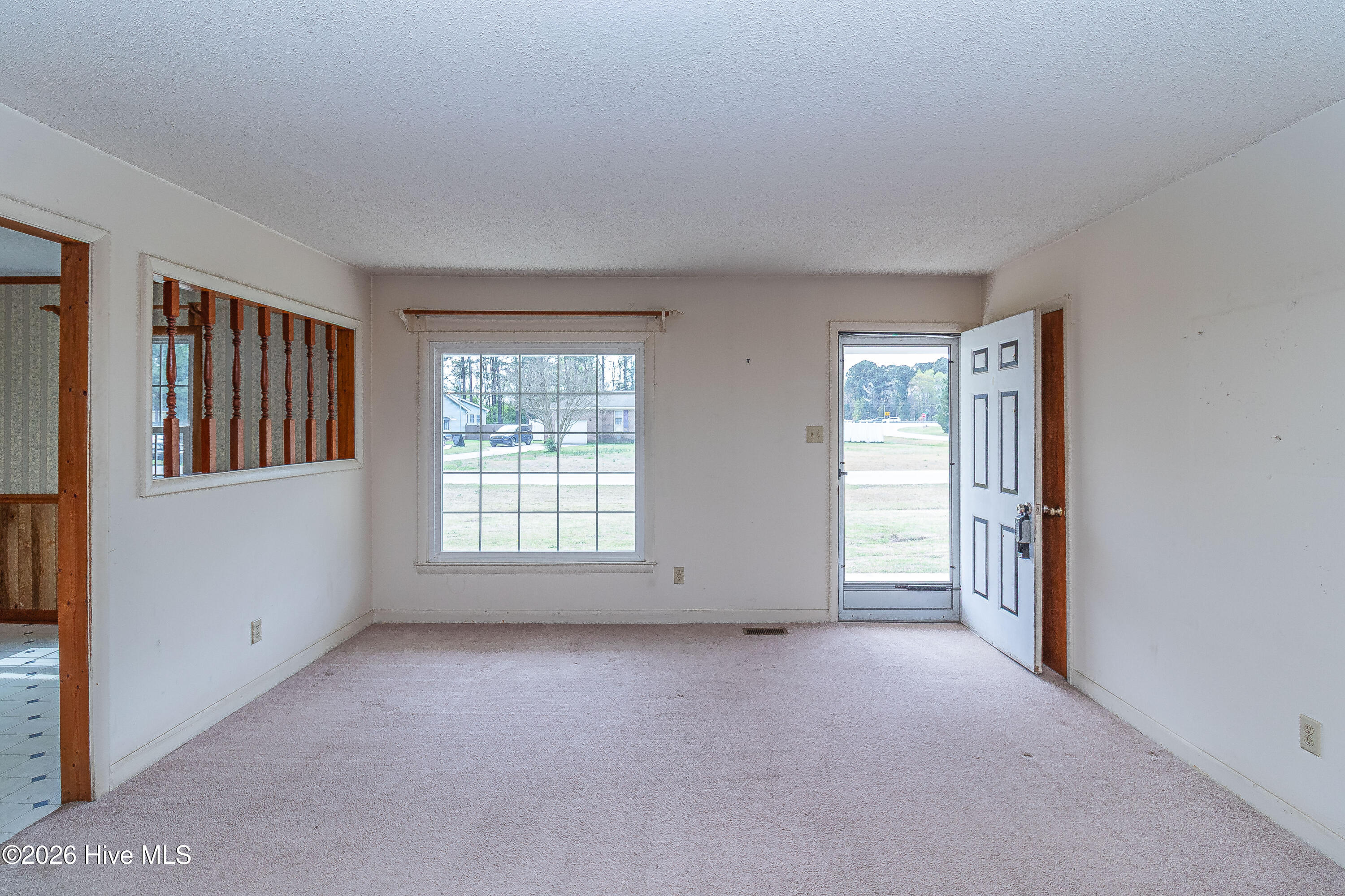 101 Leon Drive Property Photo 6