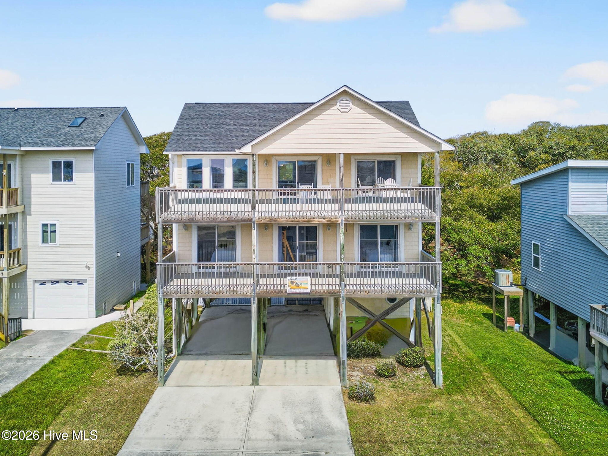 1125 S Topsail Drive Property Photo 4