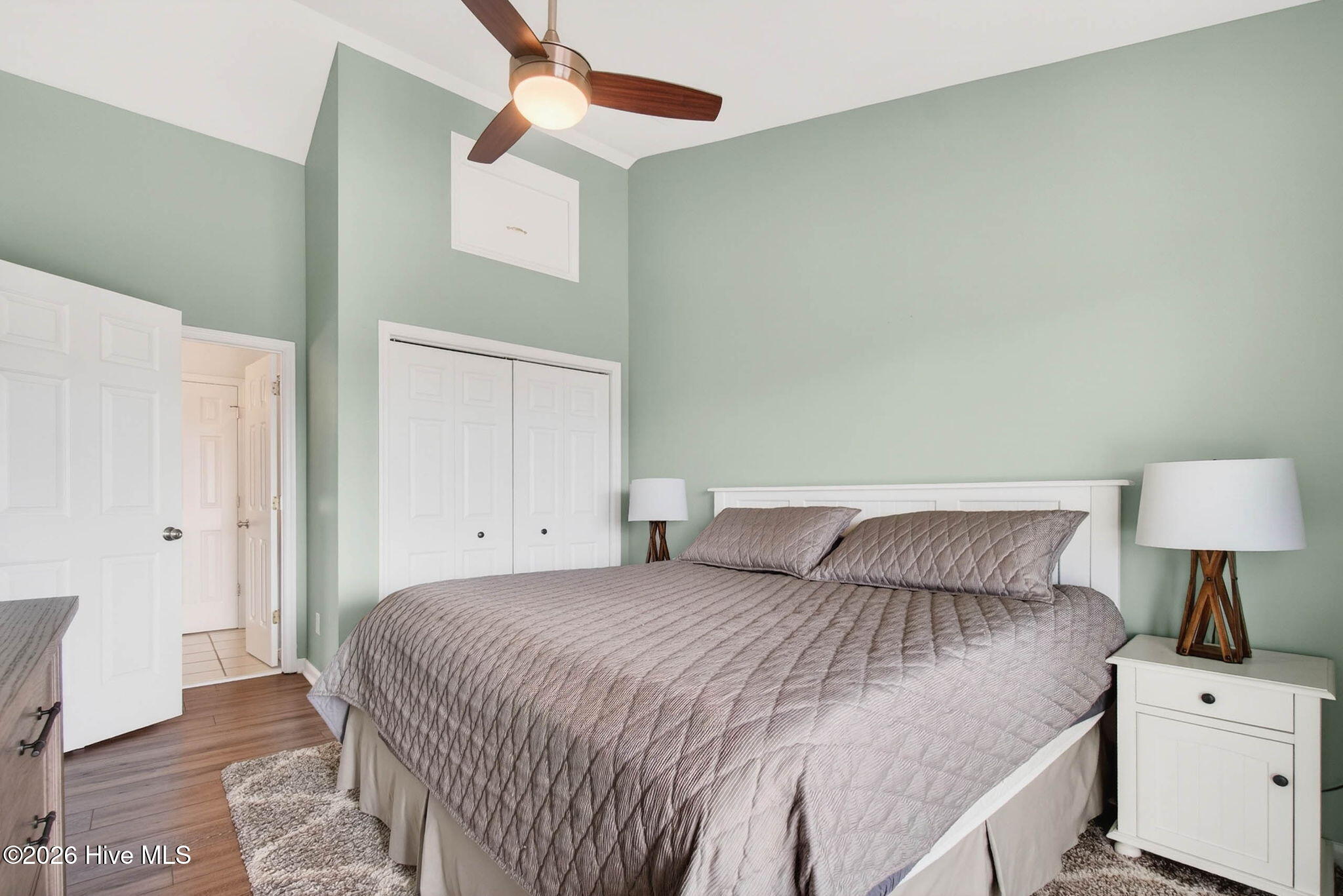 1125 S Topsail Drive Property Photo 13
