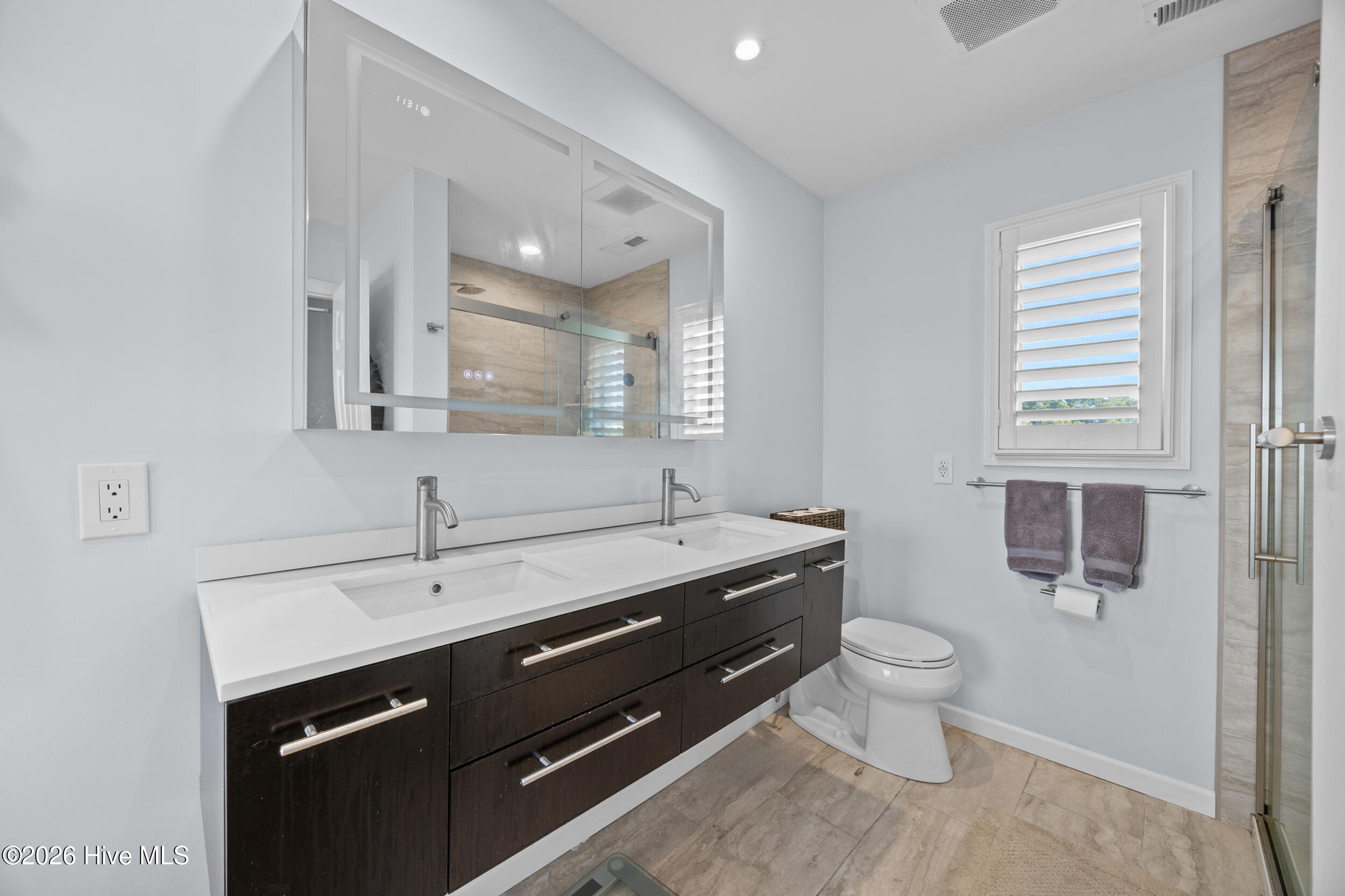 103 E Island Drive Property Photo 27
