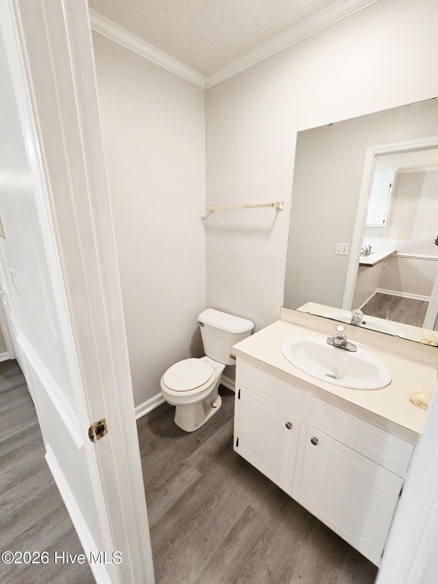 3813 Sterling Pointe Drive V9 Property Photo 8
