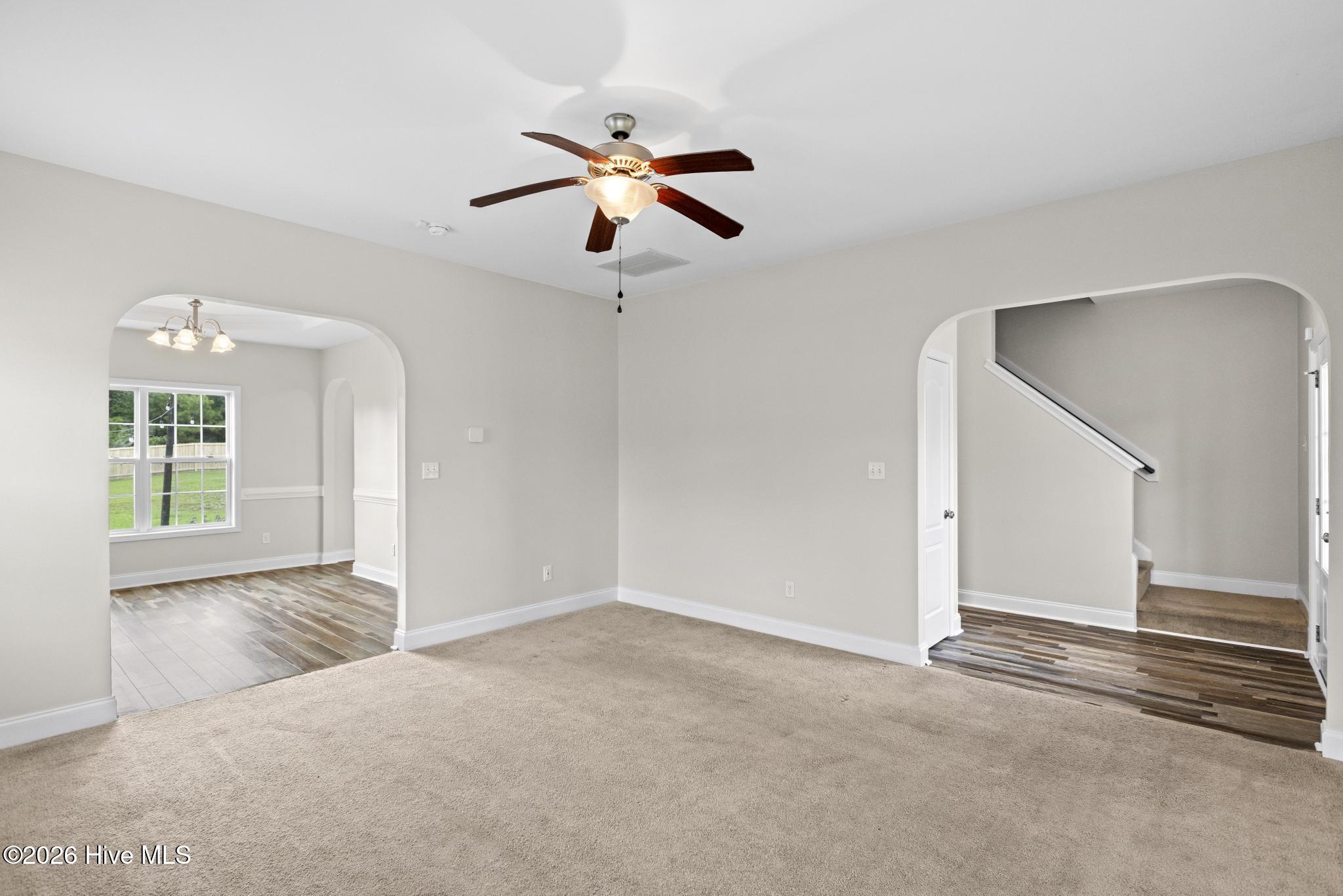 211 Gelynda Court Property Photo 5