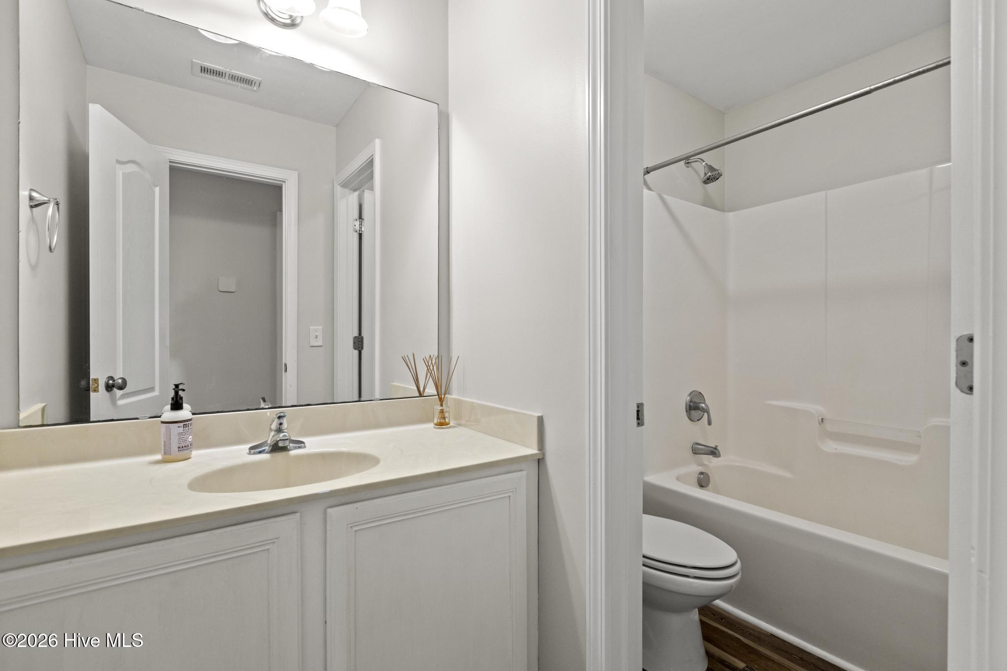 211 Gelynda Court Property Photo 22