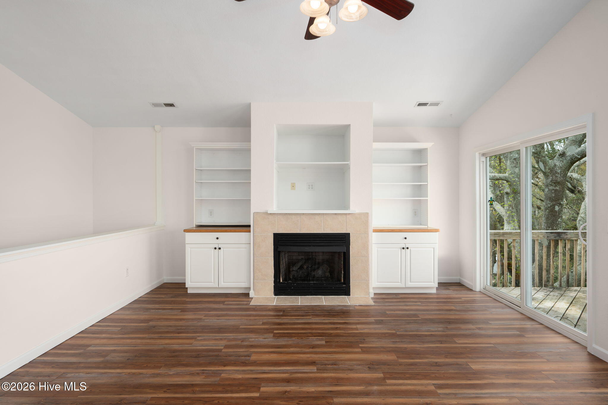 106 William Tryon Court Property Photo 3