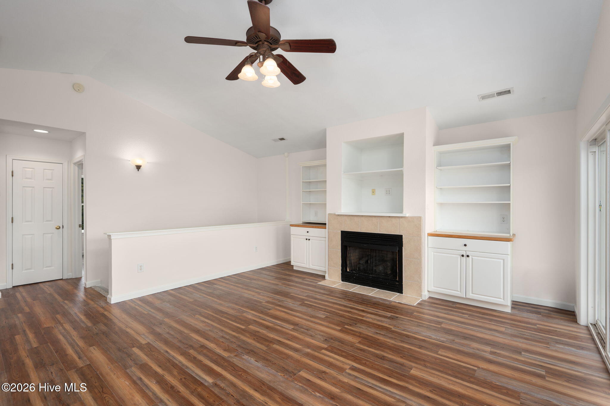 106 William Tryon Court Property Photo 8