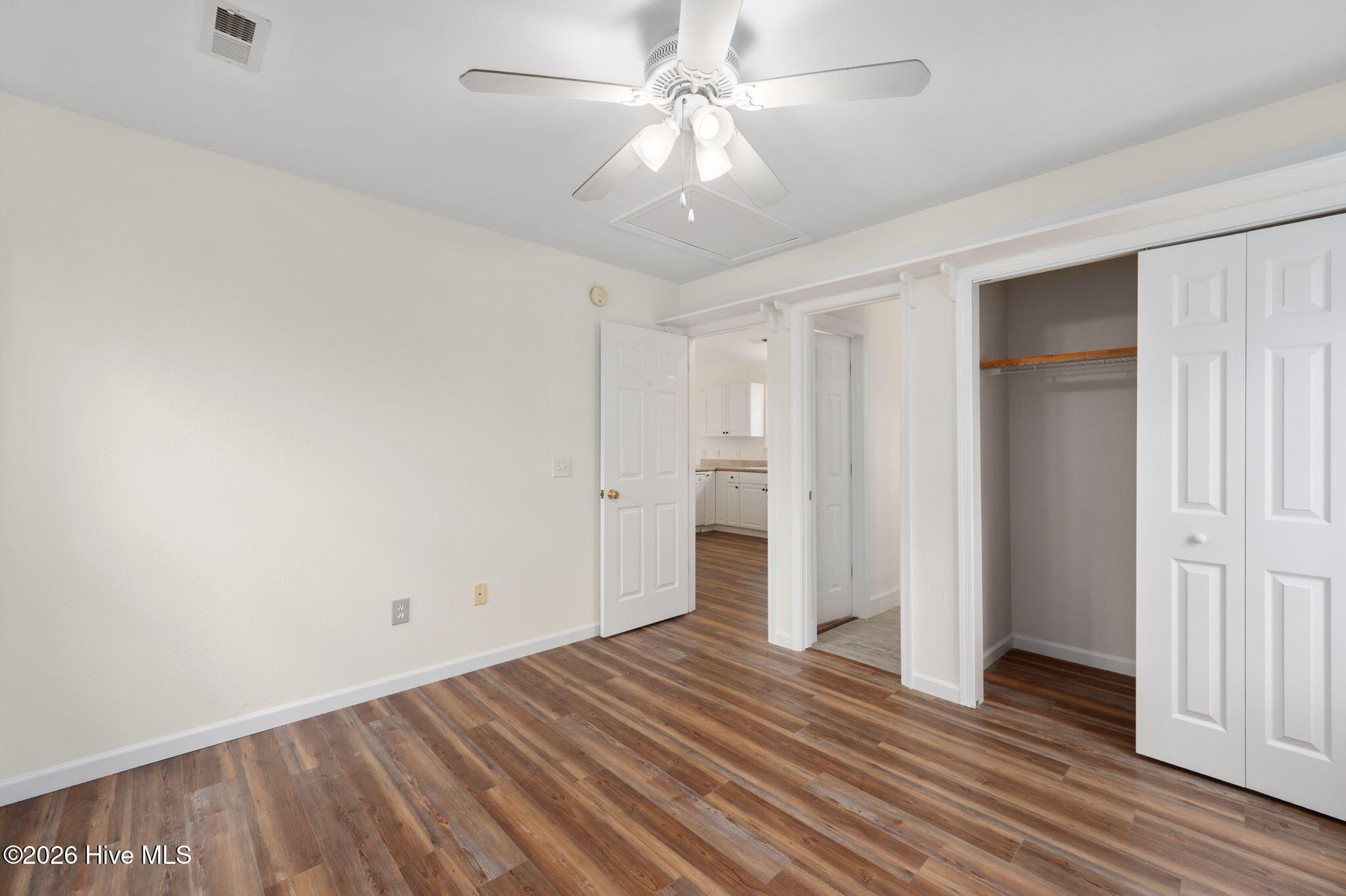 106 William Tryon Court Property Photo 20
