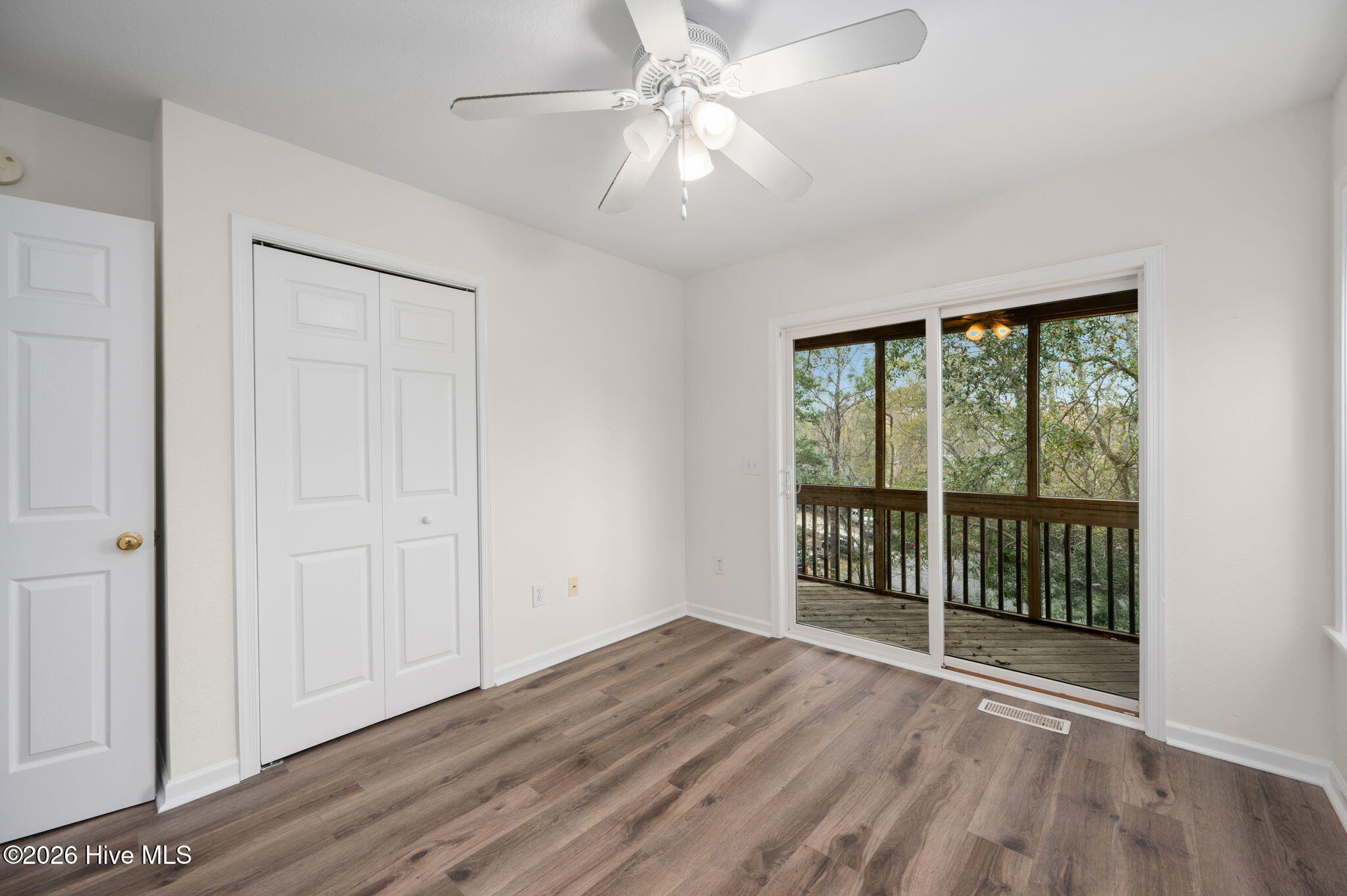 106 William Tryon Court Property Photo 28