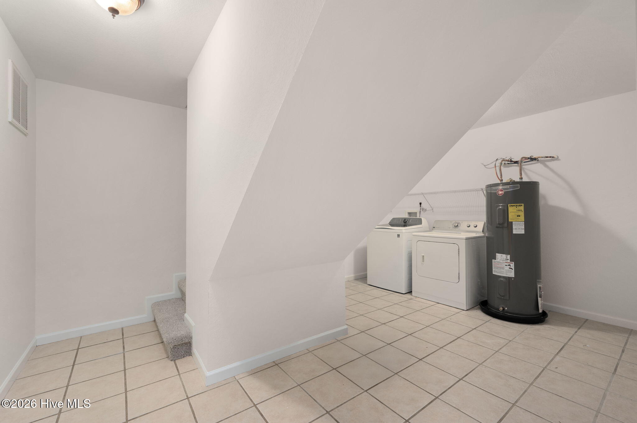 106 William Tryon Court Property Photo 35