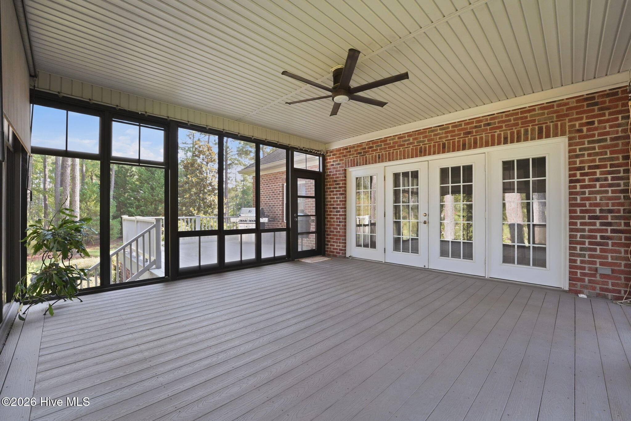 30180 E Lake Road Property Photo 9
