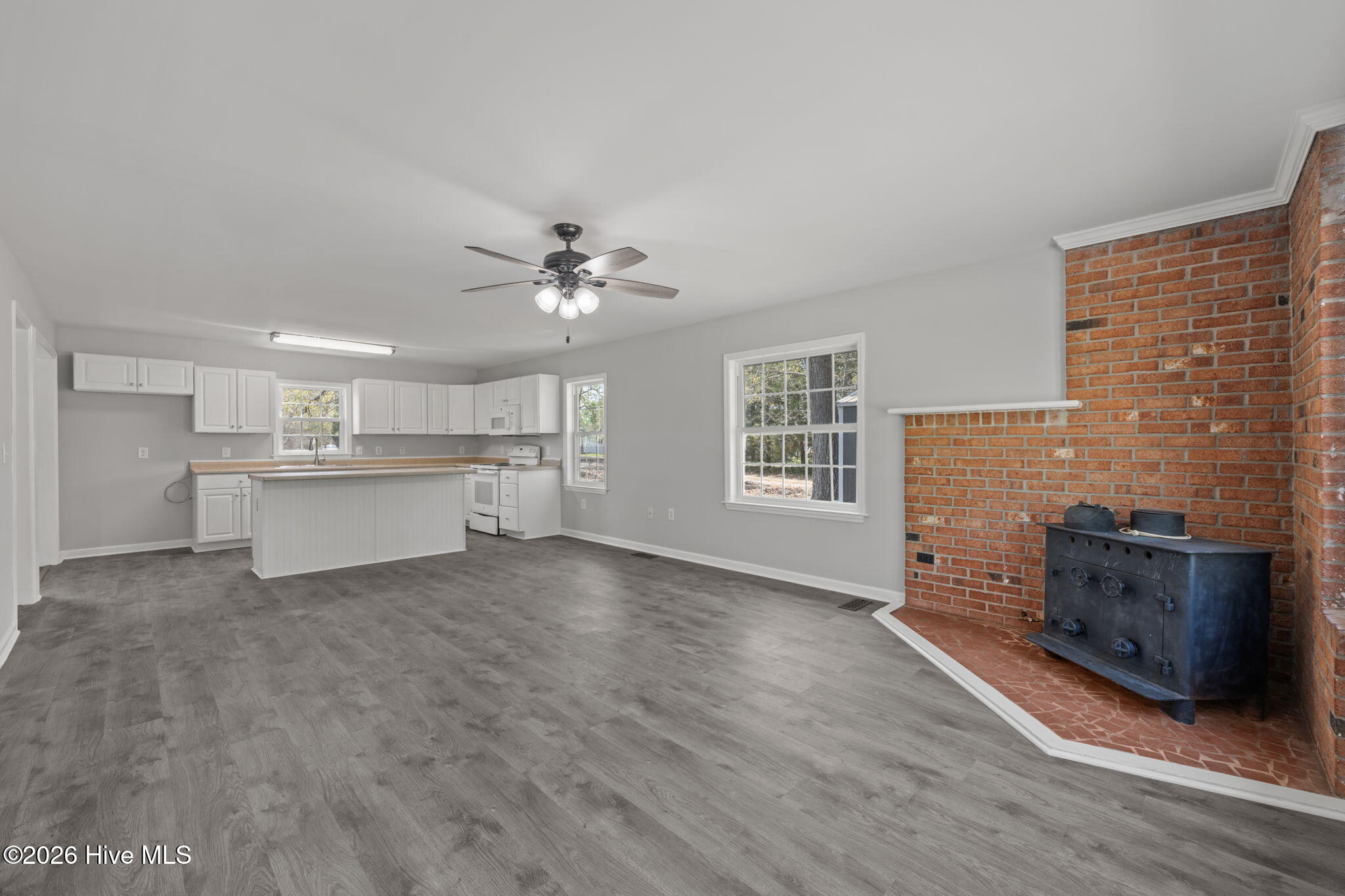393 Old Vanceboro Road Property Photo 6