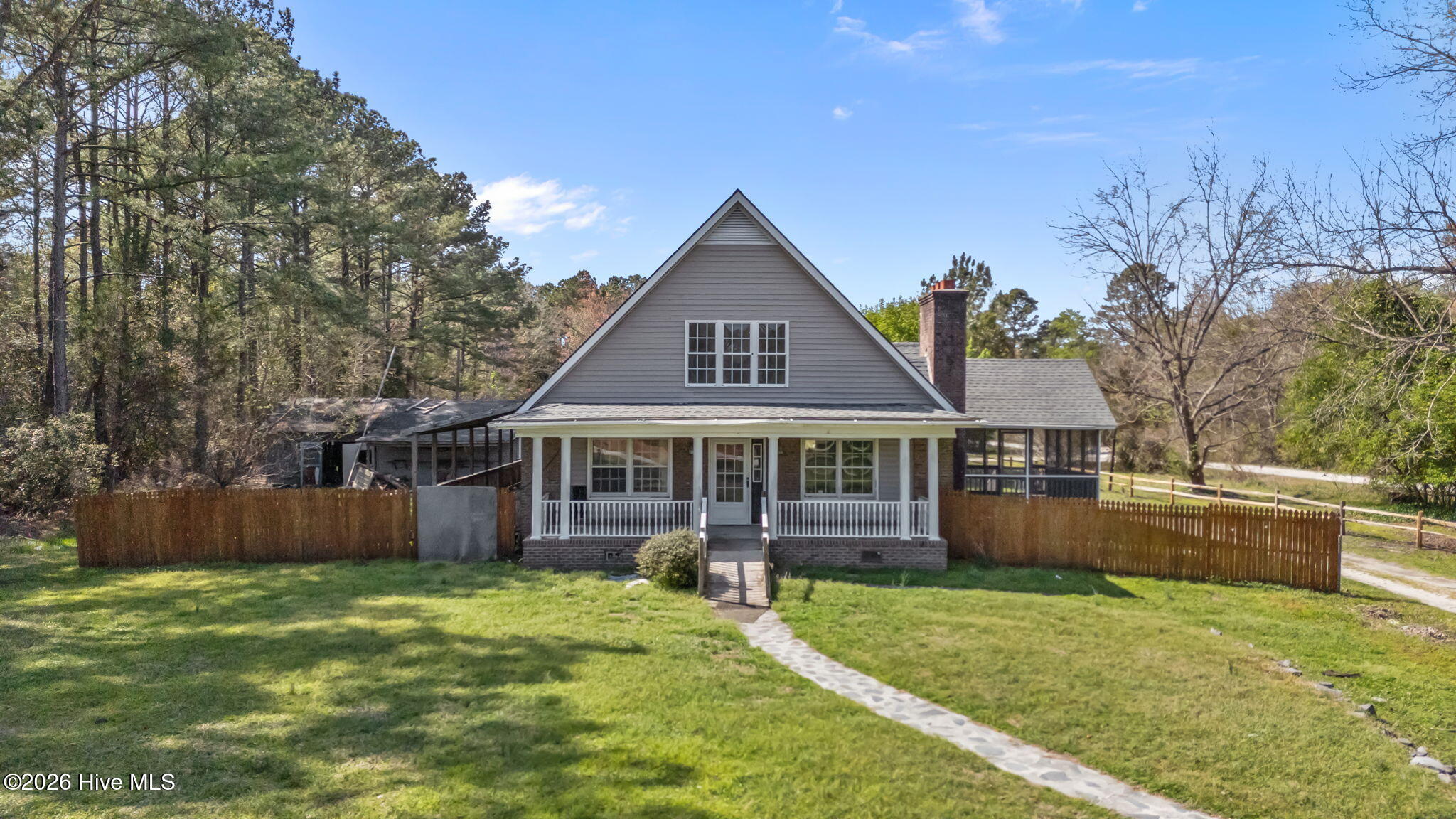 740 Broad Creek Road Property Photo 1