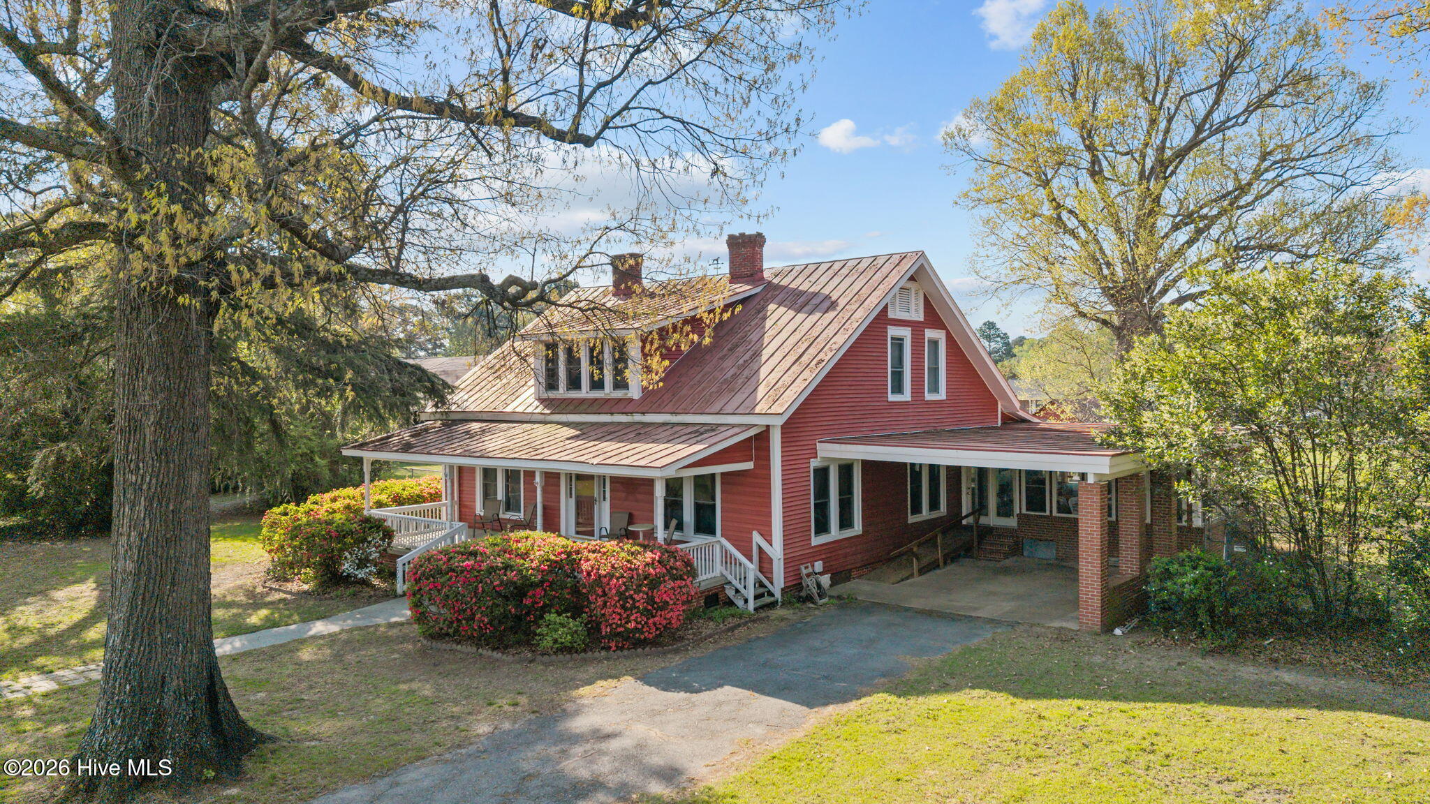 2850 E Fire Tower Road Property Photo 1