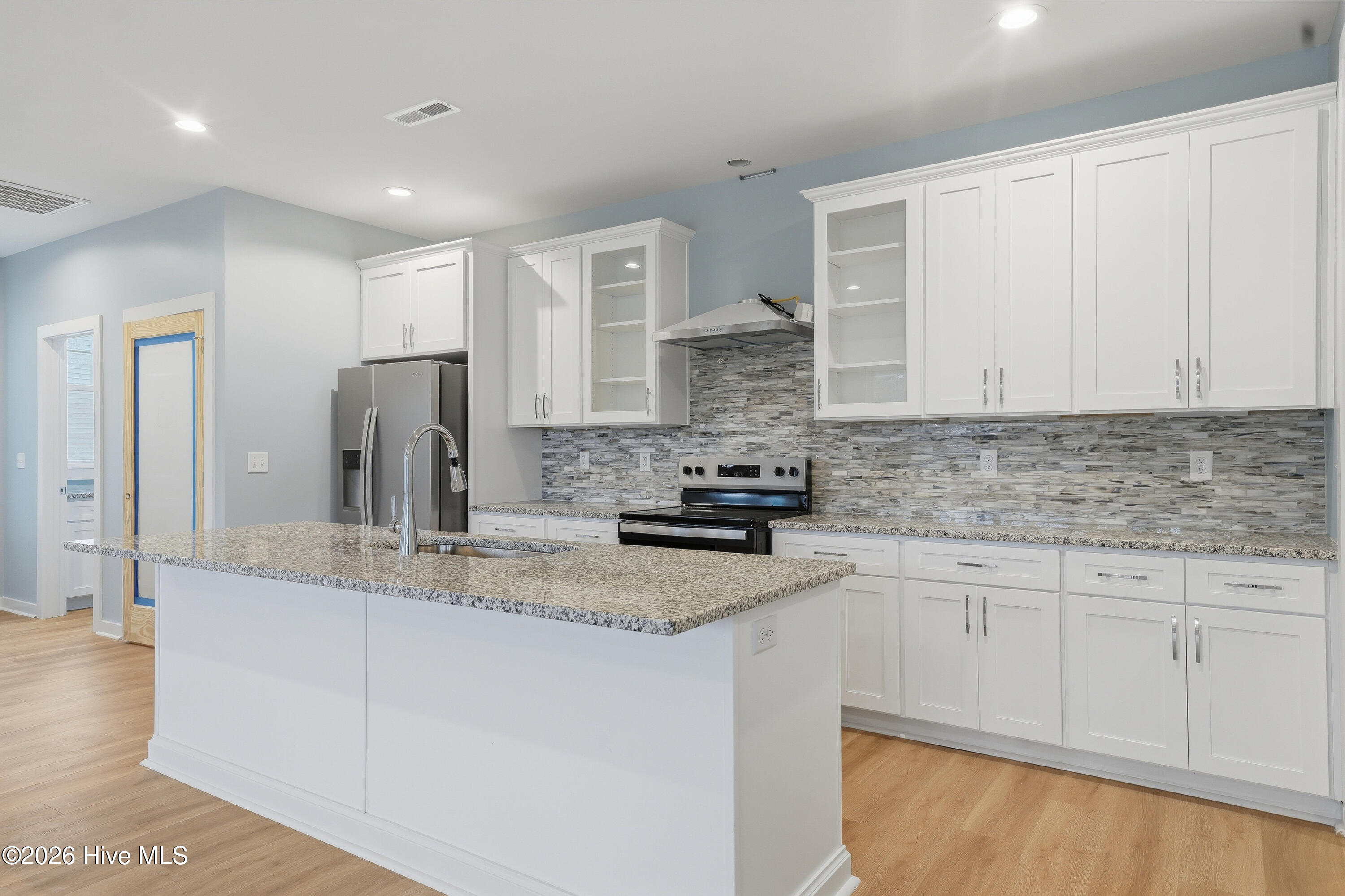 305 Landon Lane Property Photo 10