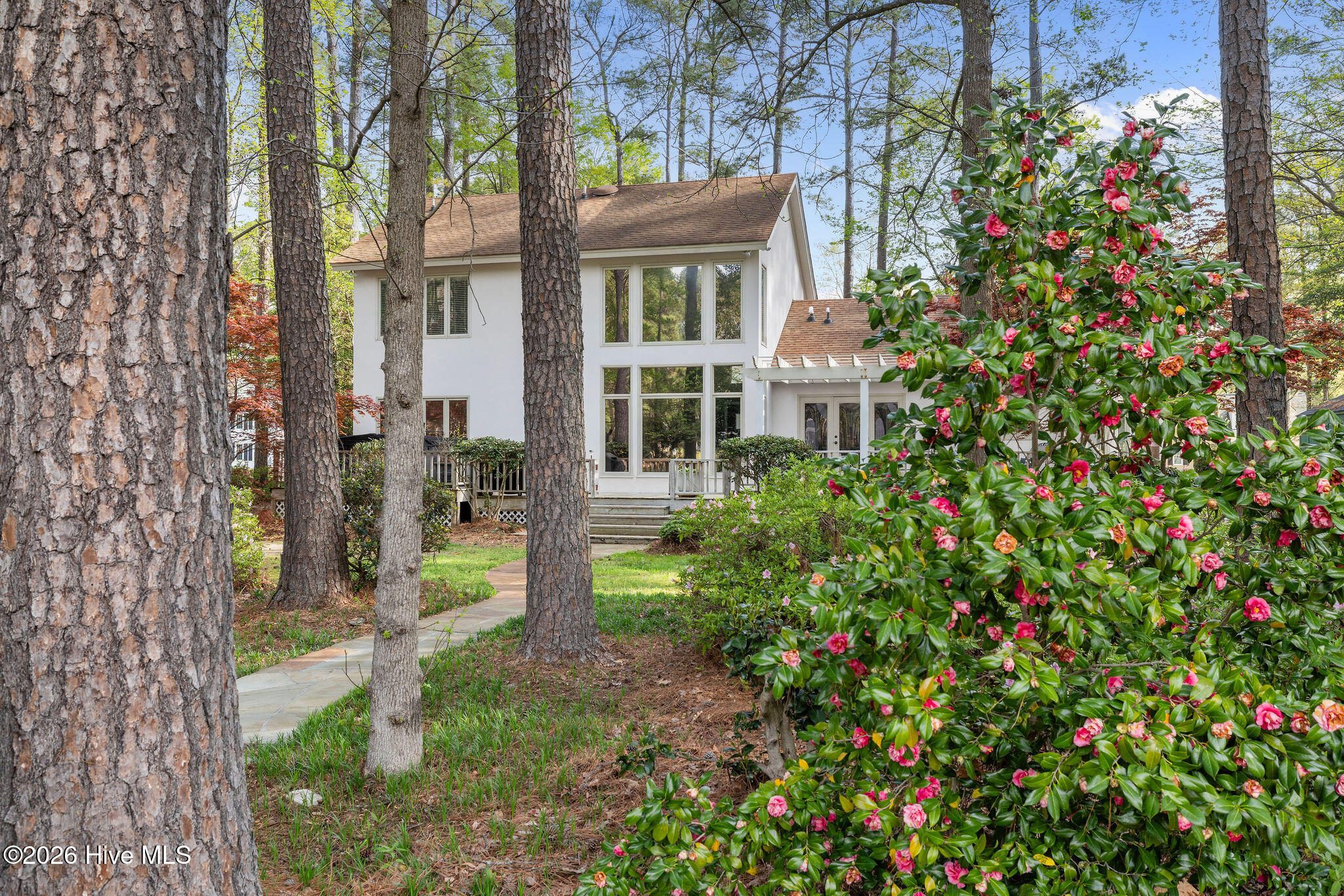 5007 Country Club Drive N Property Photo 26