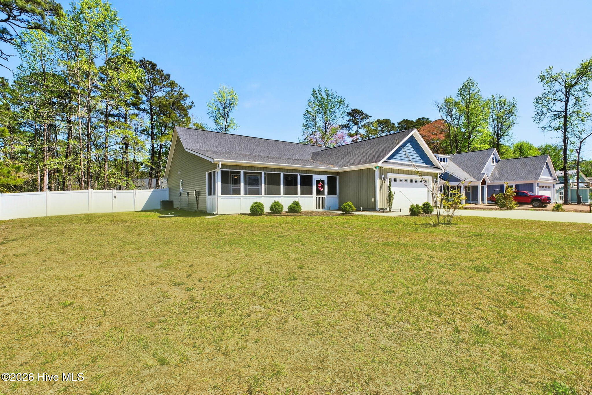 116 Boundary Loop Road Nw Property Photo 5