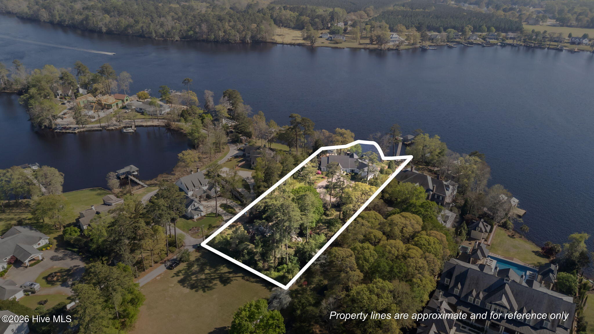 211 Wilson Point Road Property Photo 5