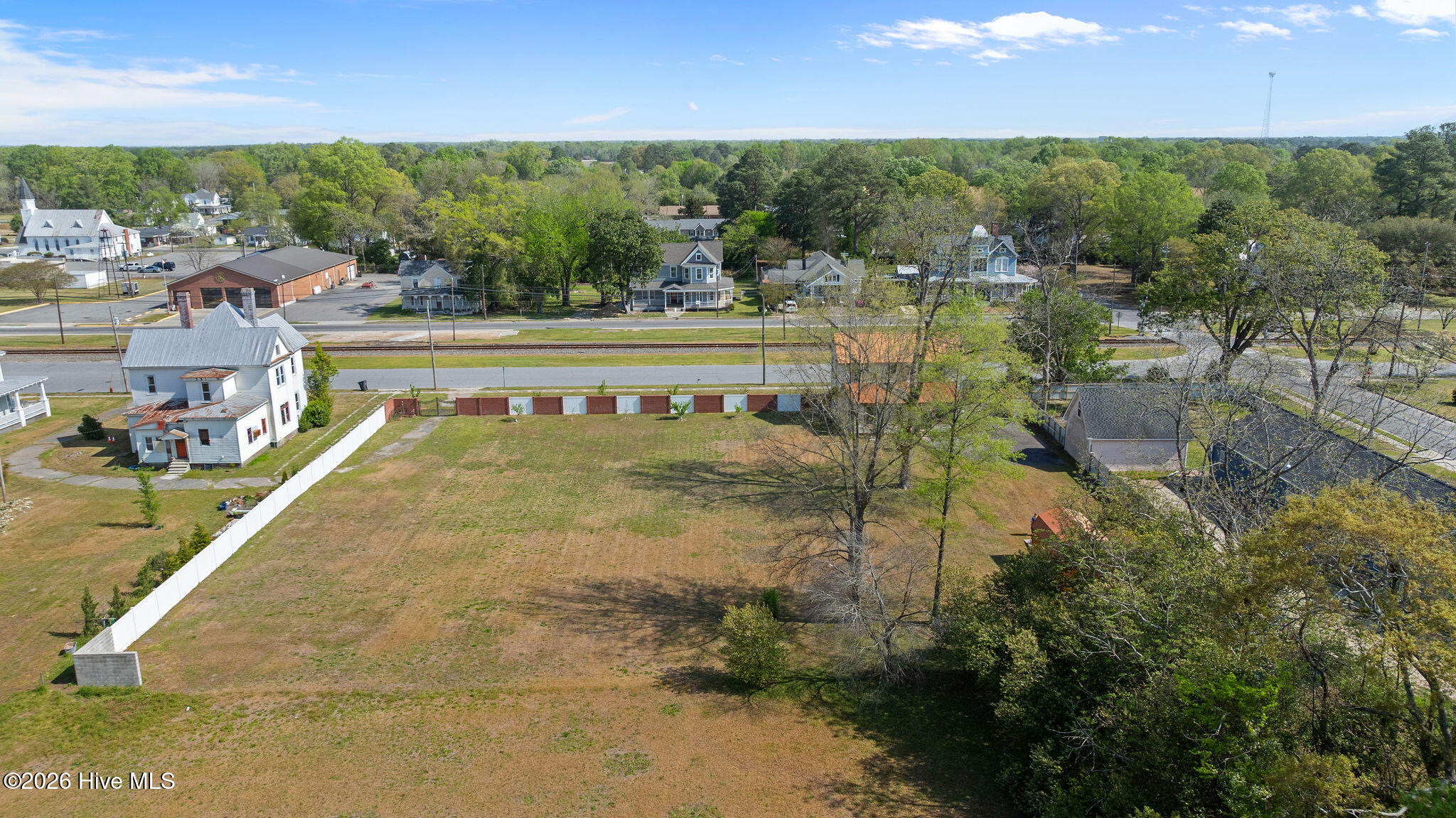 128 E Railroad Street Property Photo 47