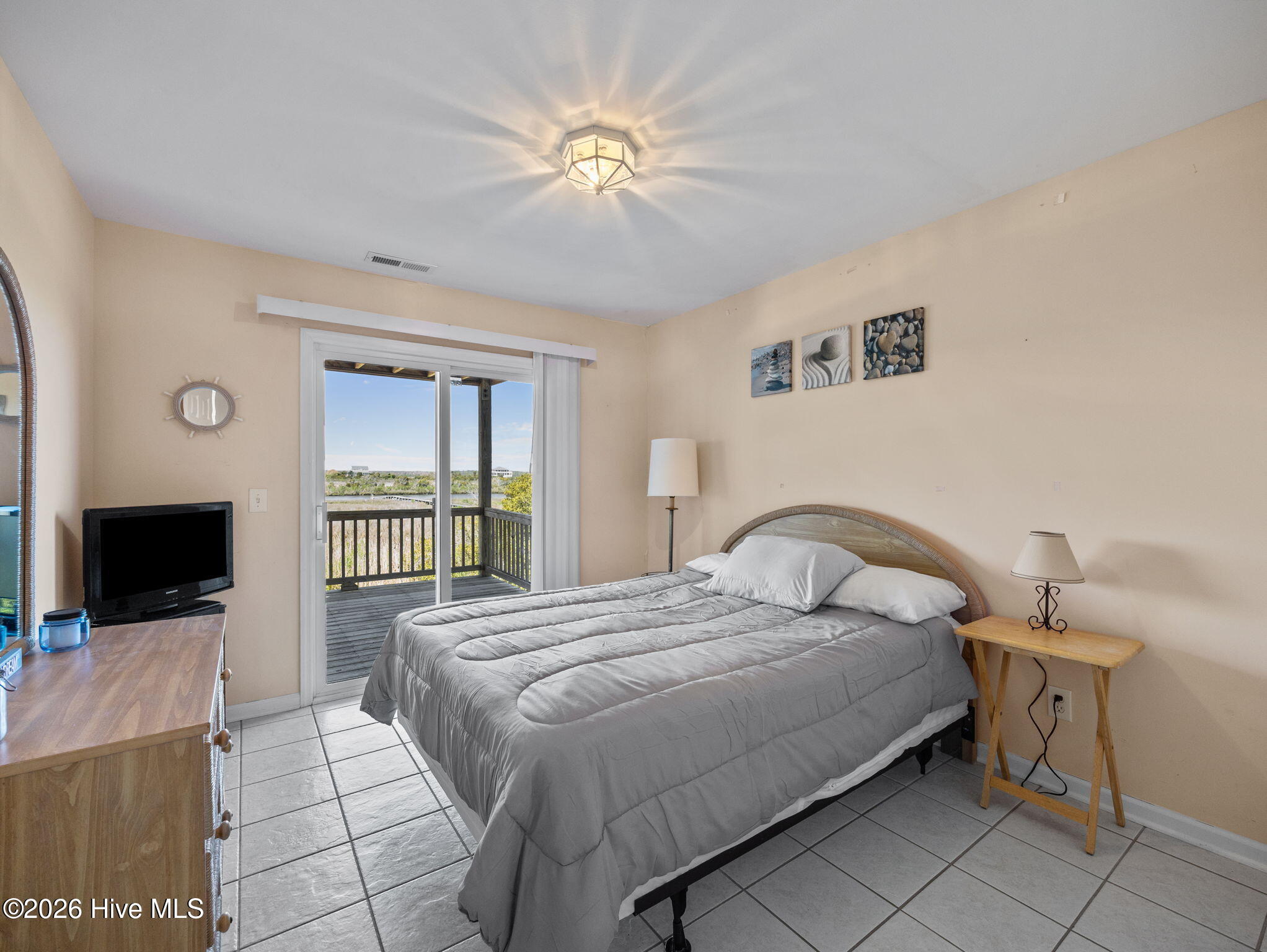 3735 Island Drive Property Photo 26
