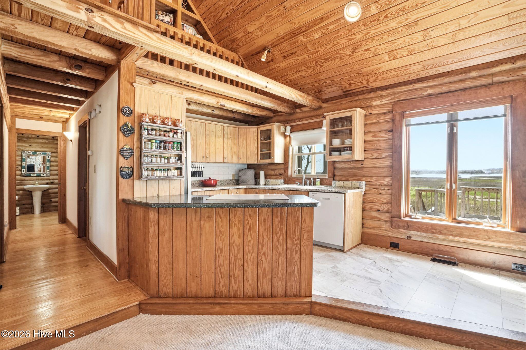 3820 Windy Point Road Sw Property Photo 24
