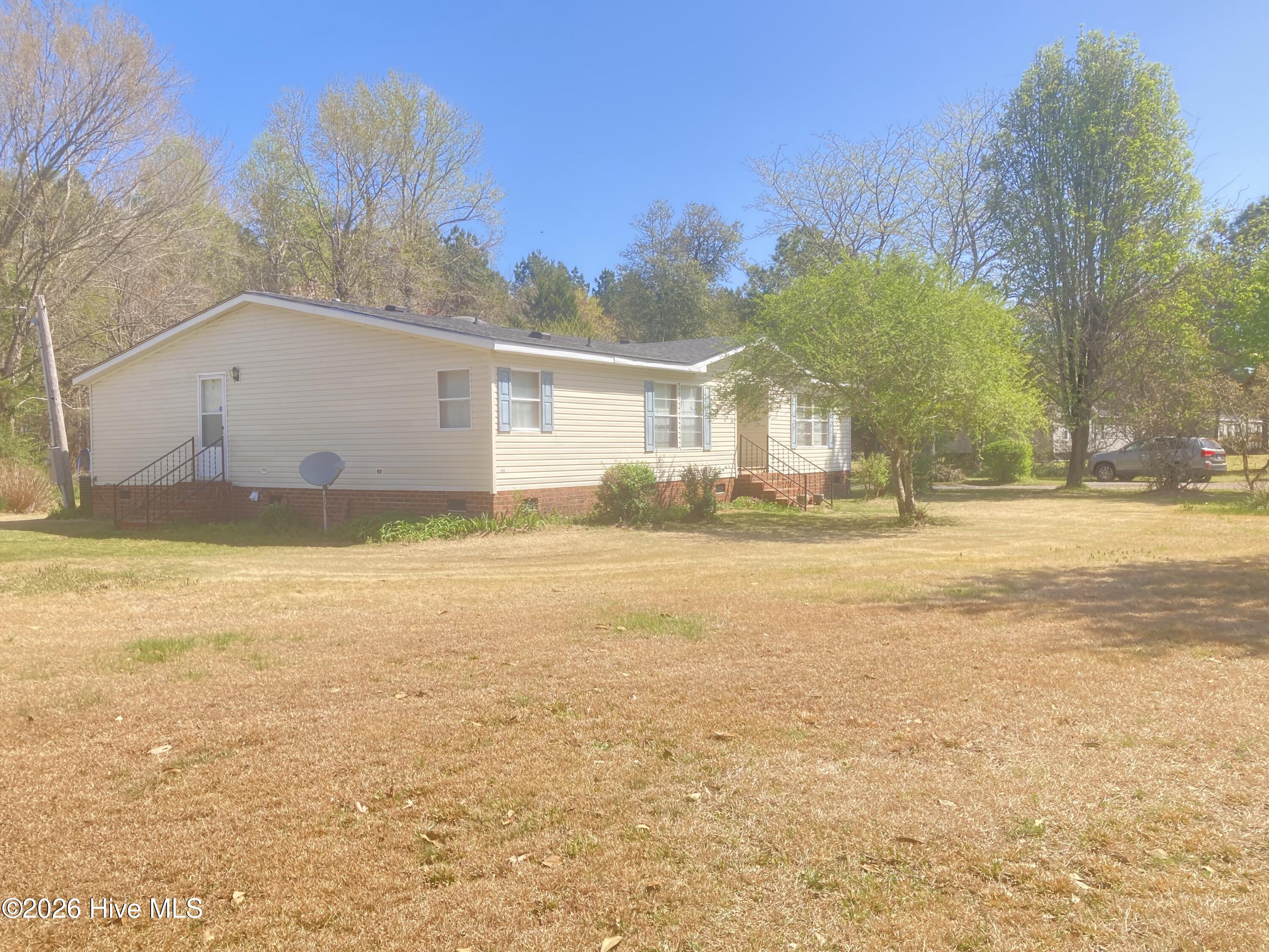 1586 Gum Swamp Church Road Property Photo 3