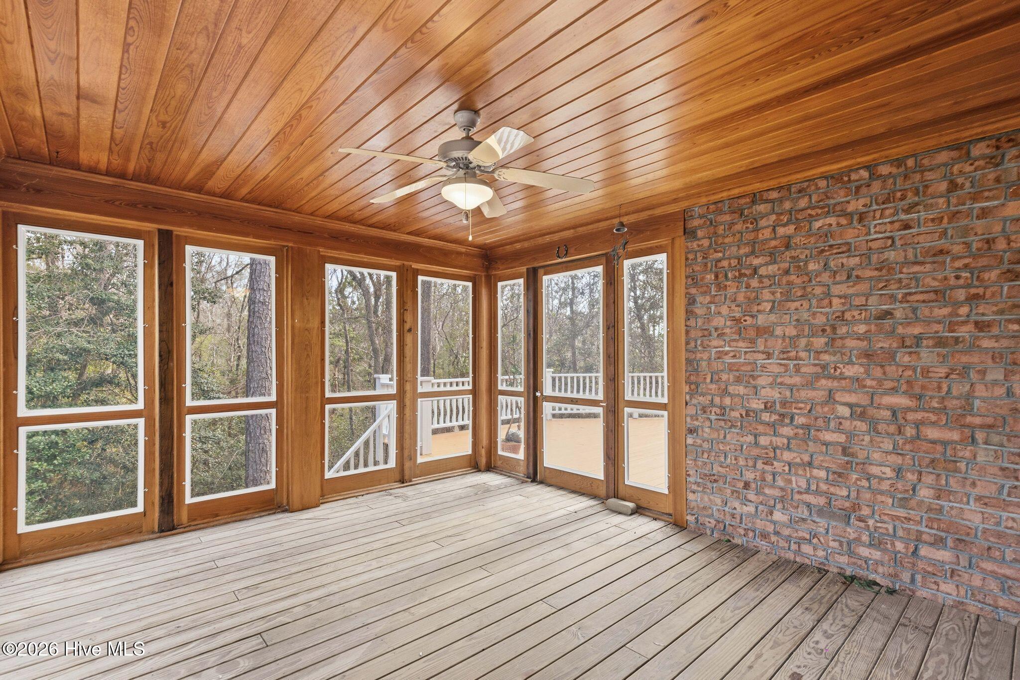 307 Jarret Bay Court Se Property Photo 41