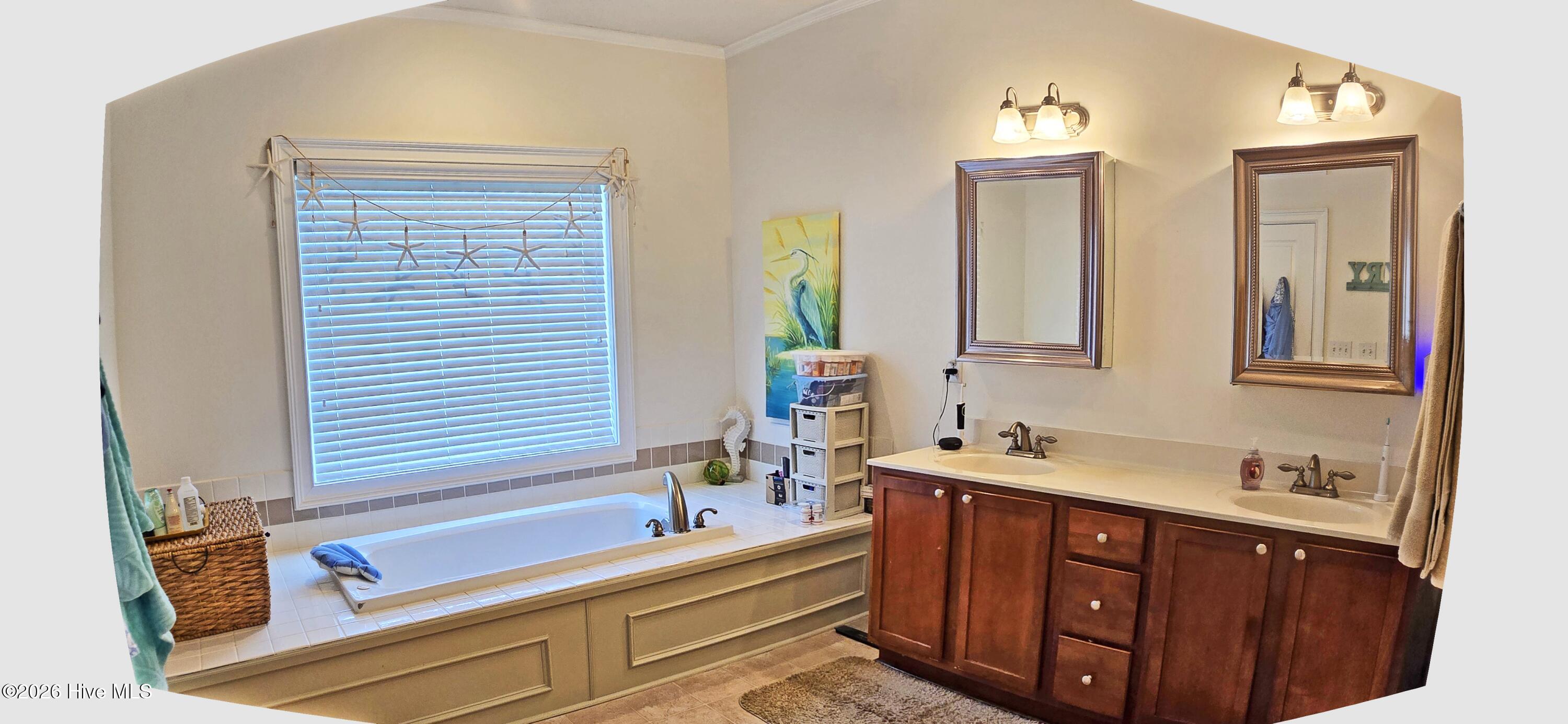 55 Country Club Drive Property Photo 12