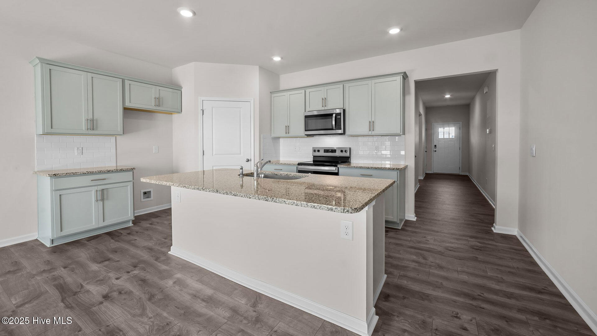 1412 Green Ridge Drive Property Photo 4