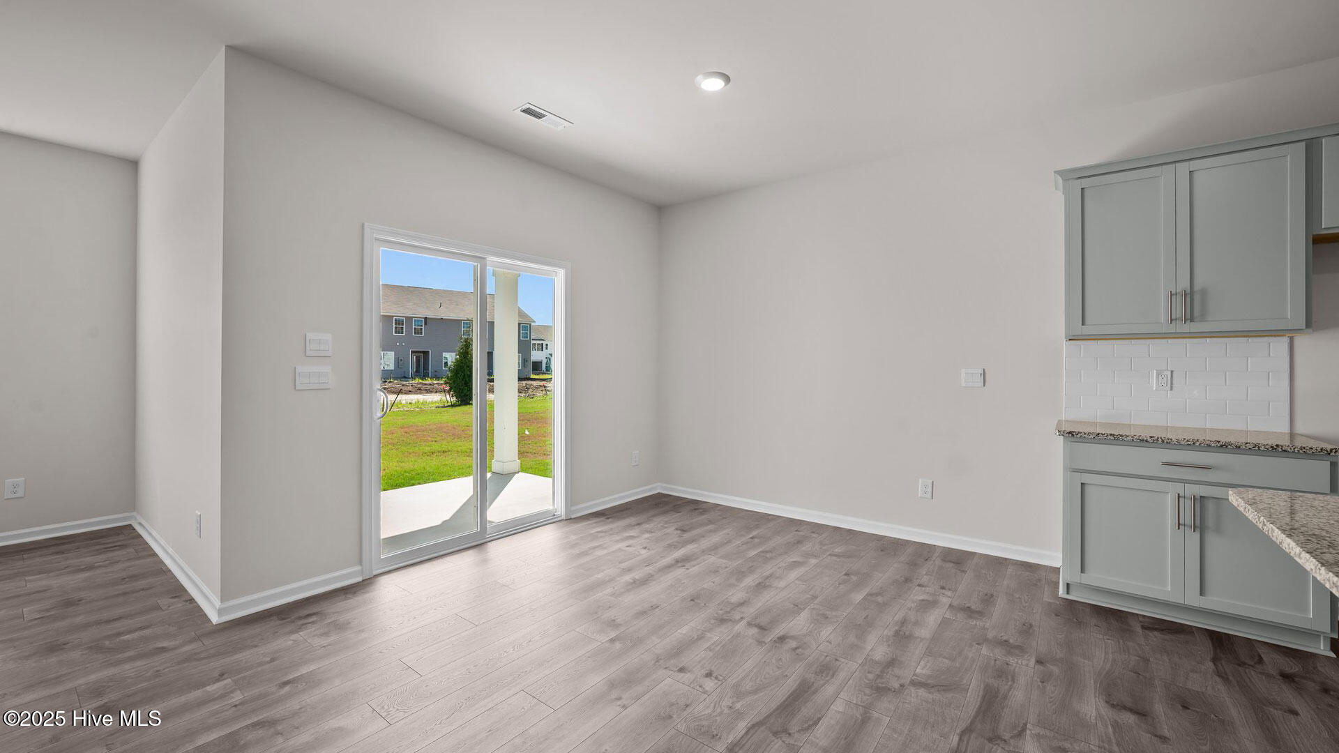 1412 Green Ridge Drive Property Photo 8